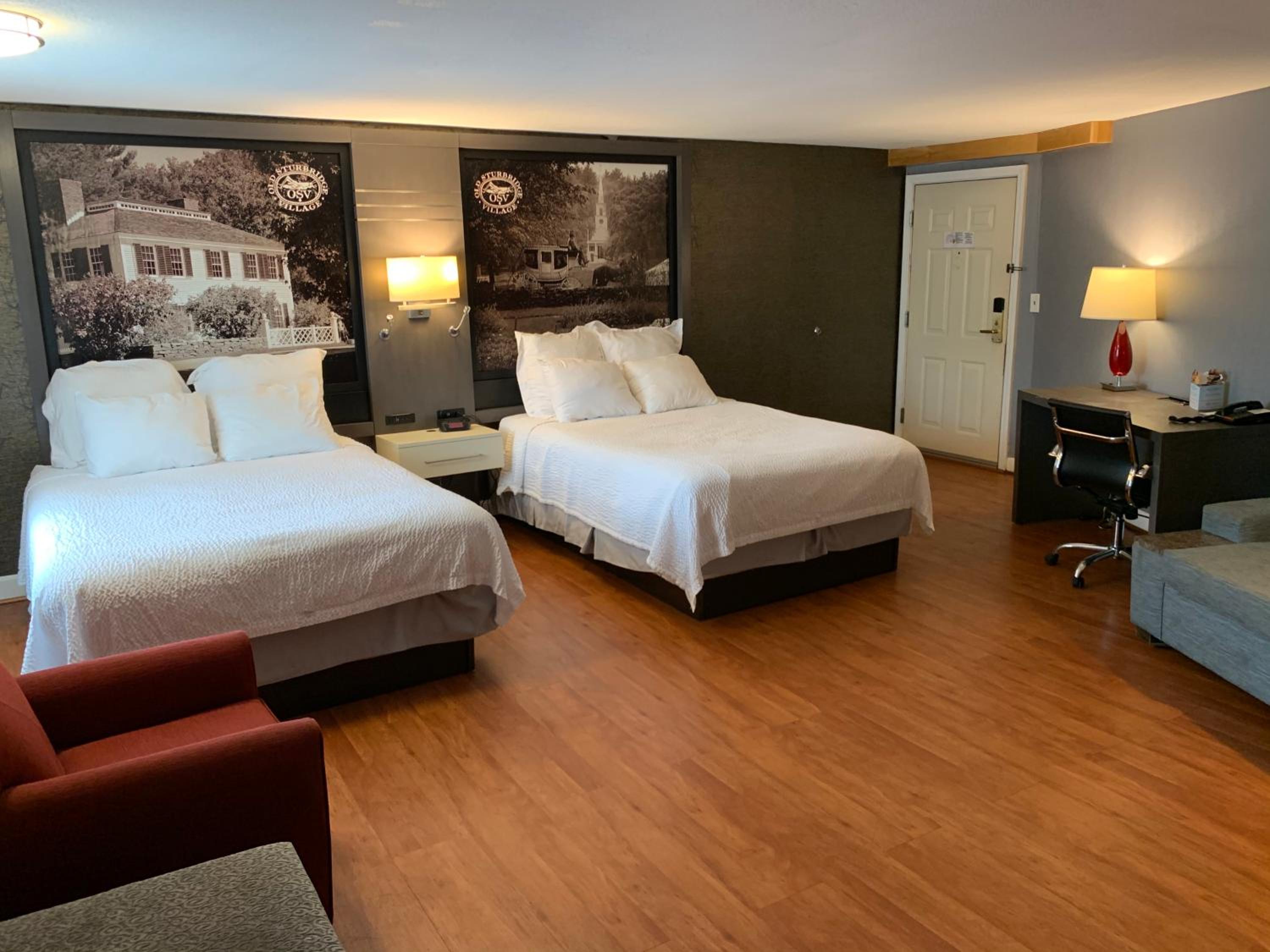 Studio Suite with Two Queen Beds - Non-Smoking - Photo 1