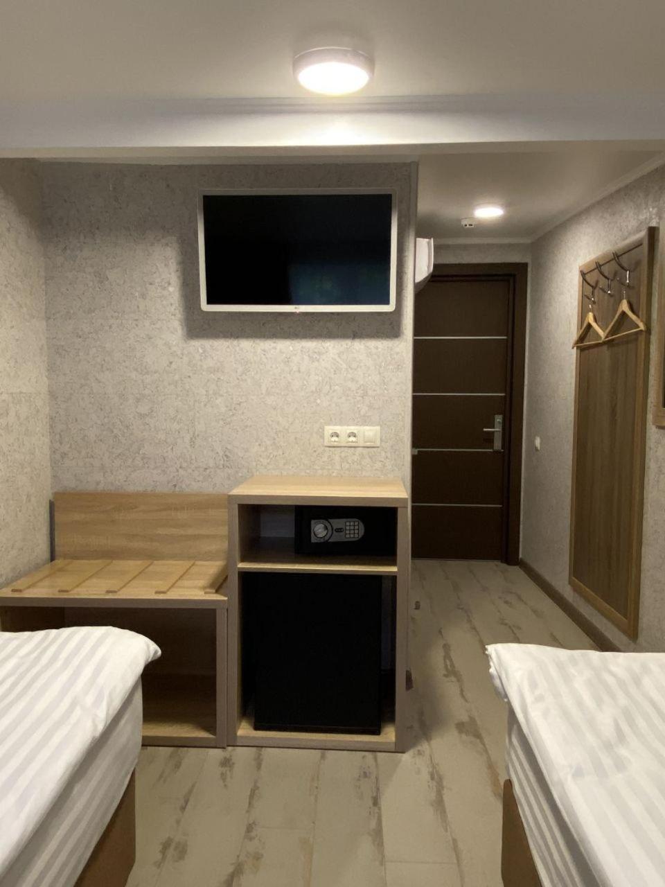 Standard Twin Room with Garden View photo 2