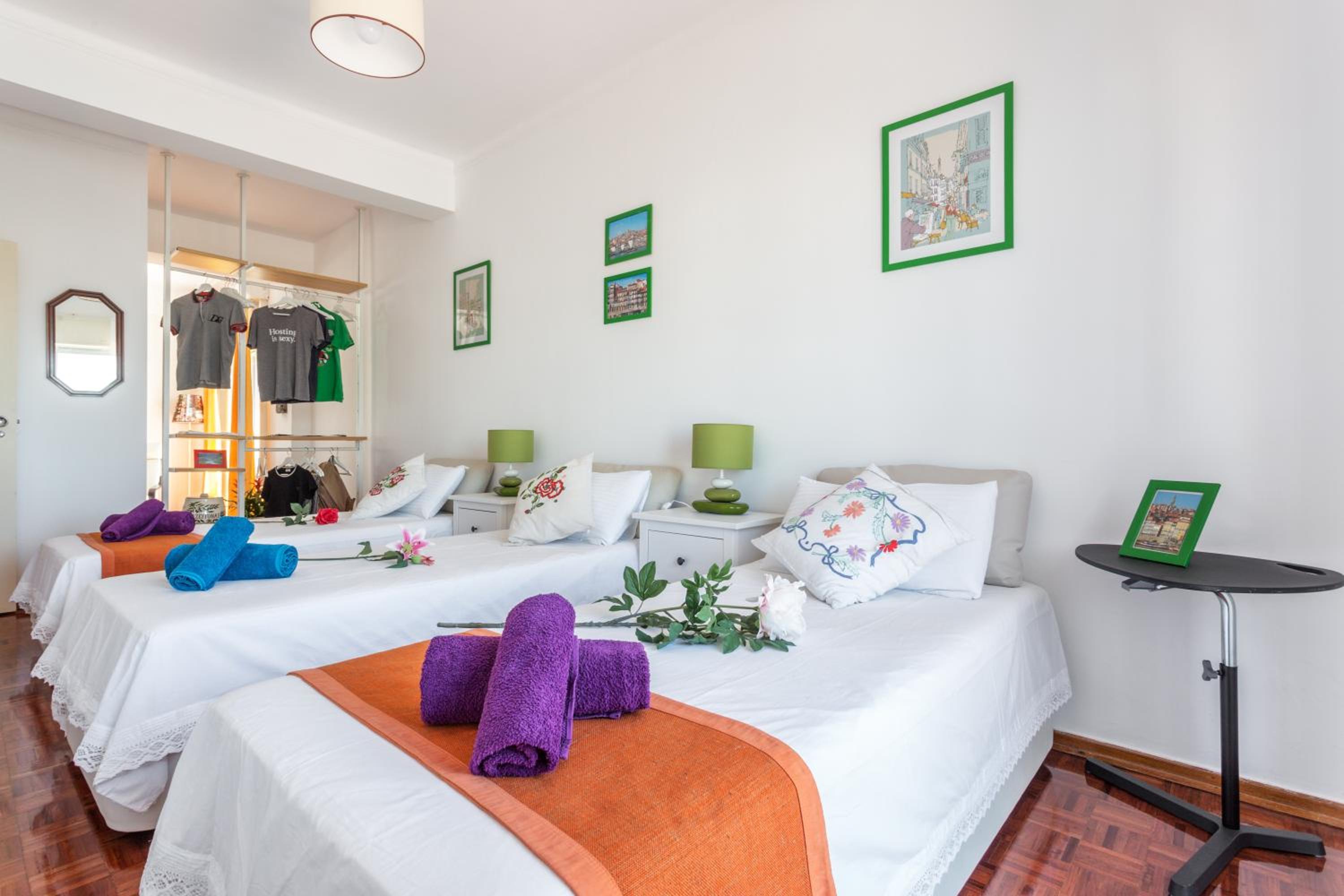 Two-Bedroom Apartment - Photo 4