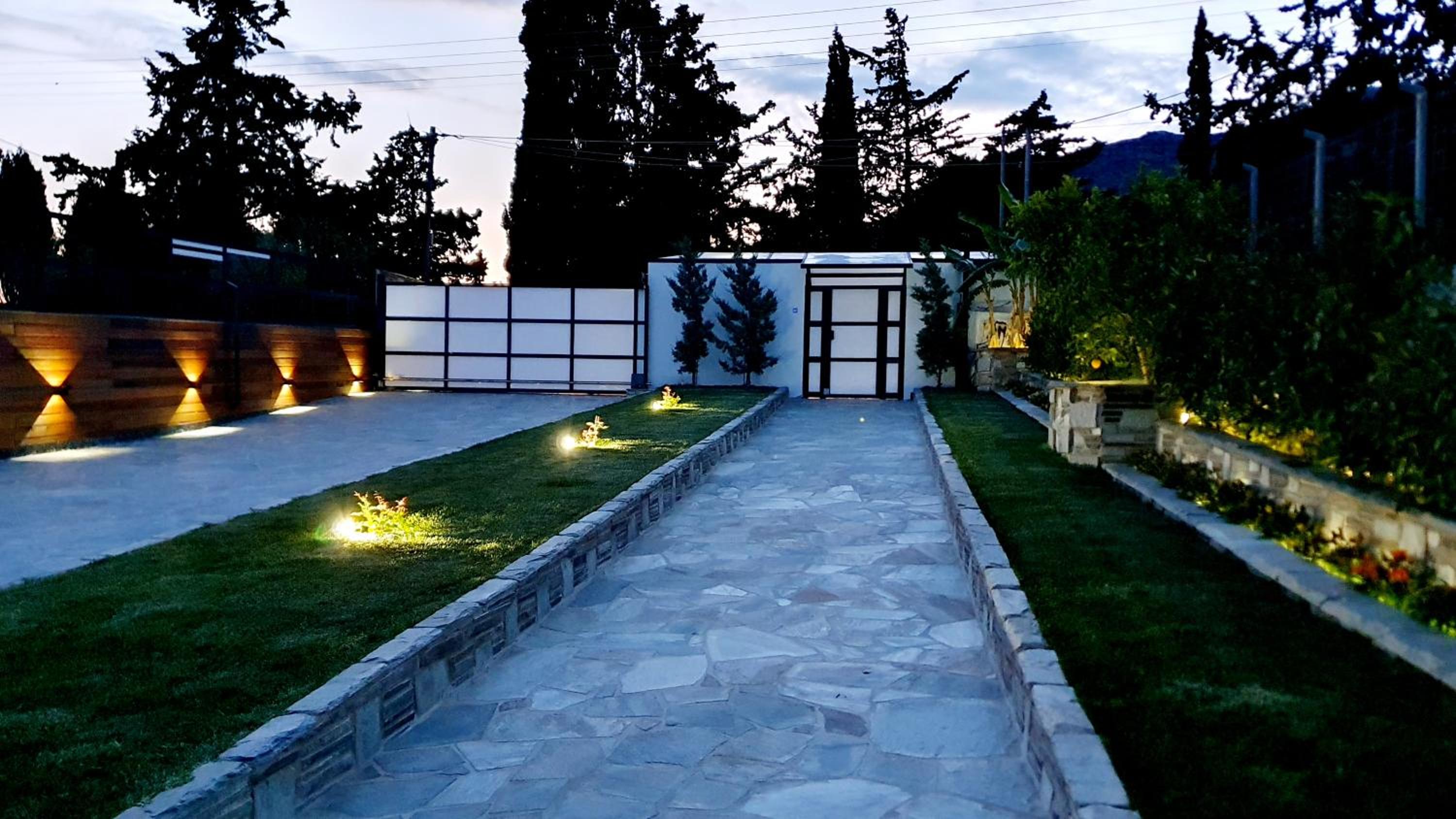 Villa with Private Pool - Photo 6