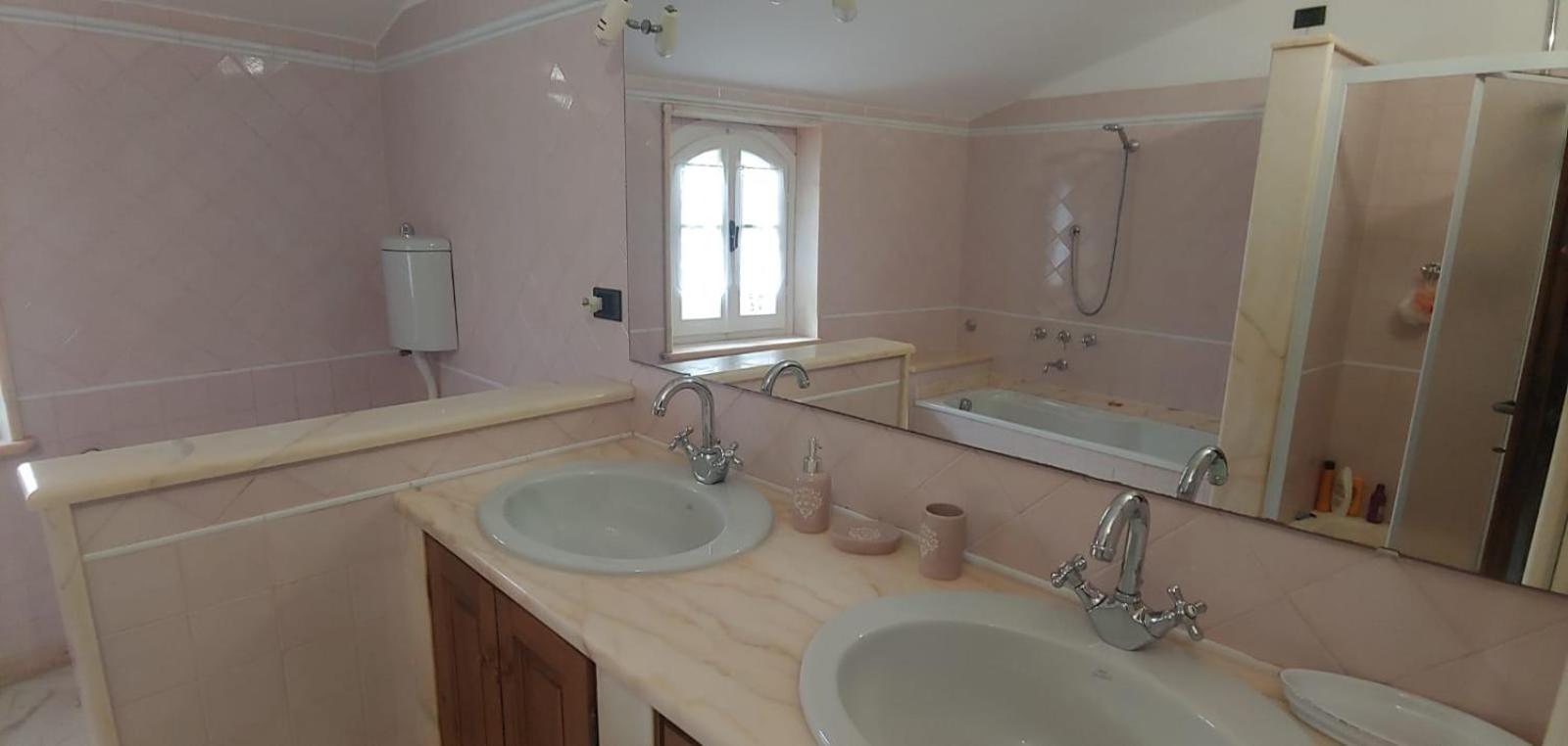 Triple Room with Shared Bathroom photo 3