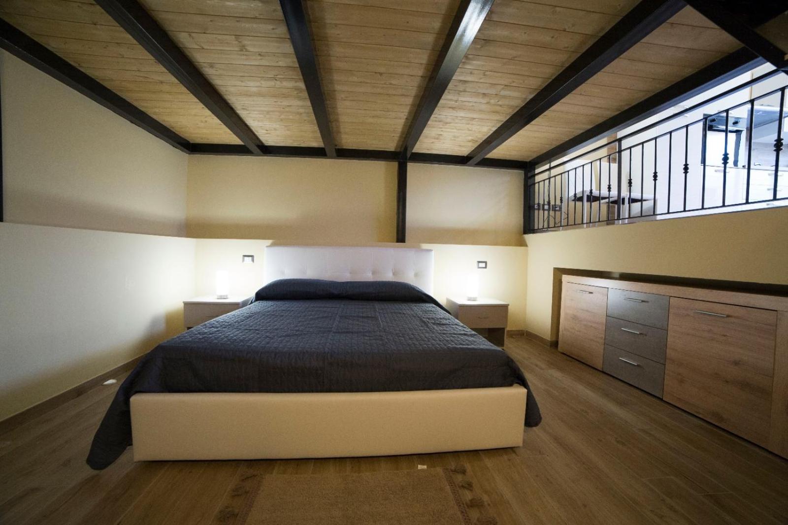 Loft - Photo 1