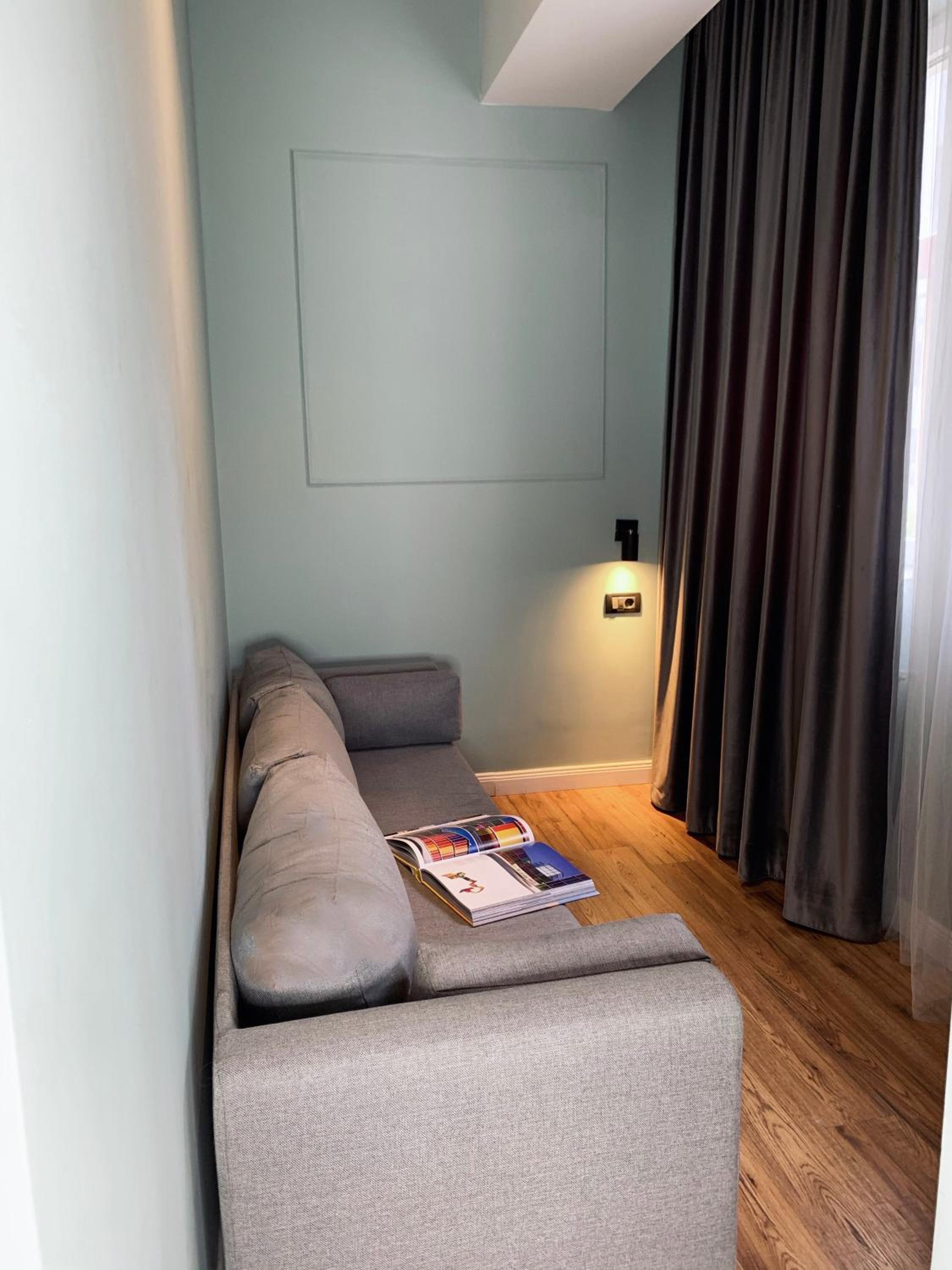 Large Twin Room - Photo 10