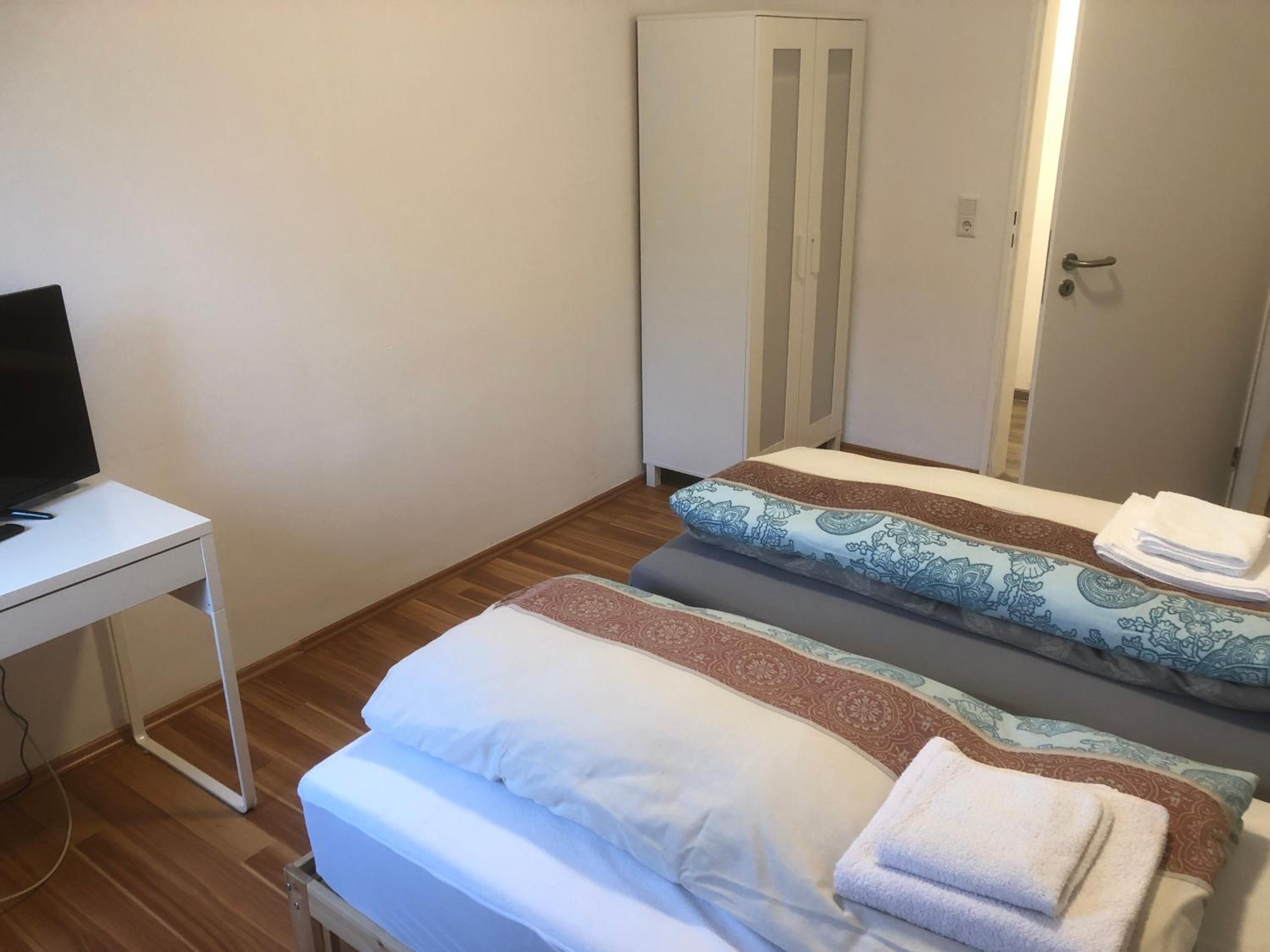 Standard Twin Room photo 2