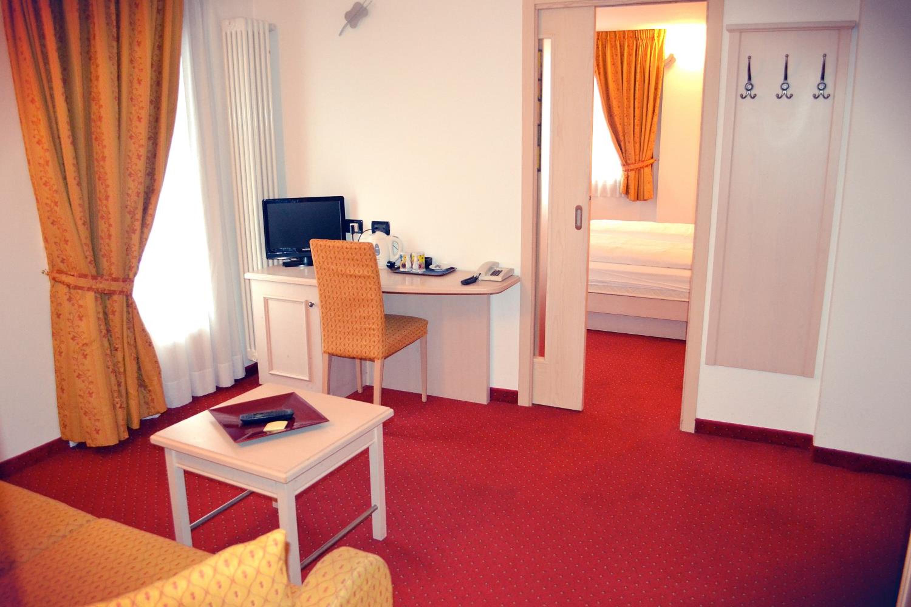 Suite with Mountain View photo 1