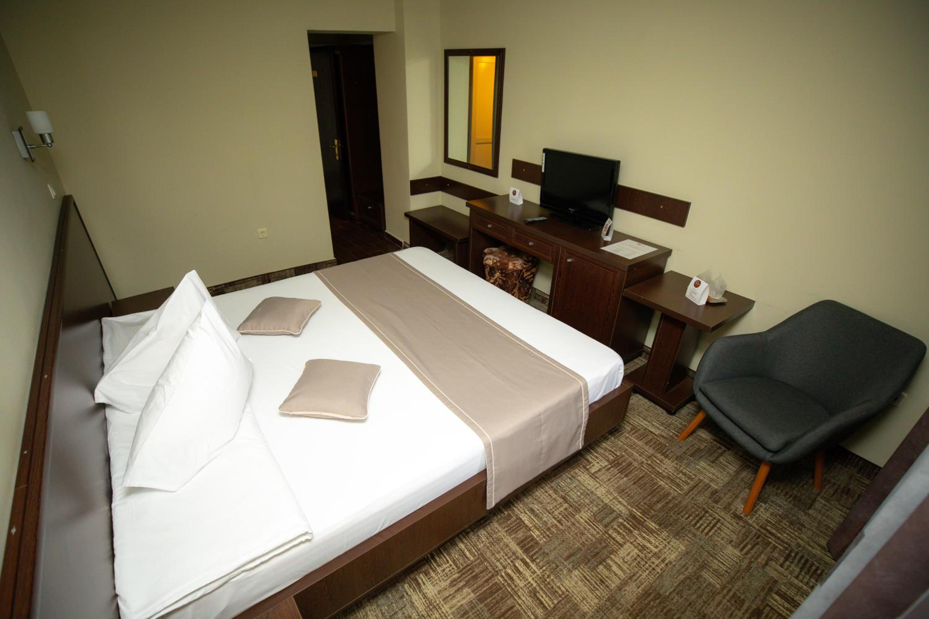 Standard Double Room photo 2
