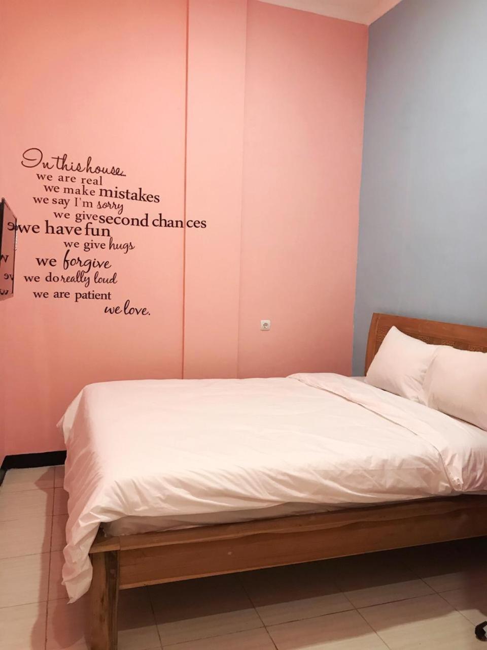 Deluxe Double Room (2 Adults + 1 Child) photo 2