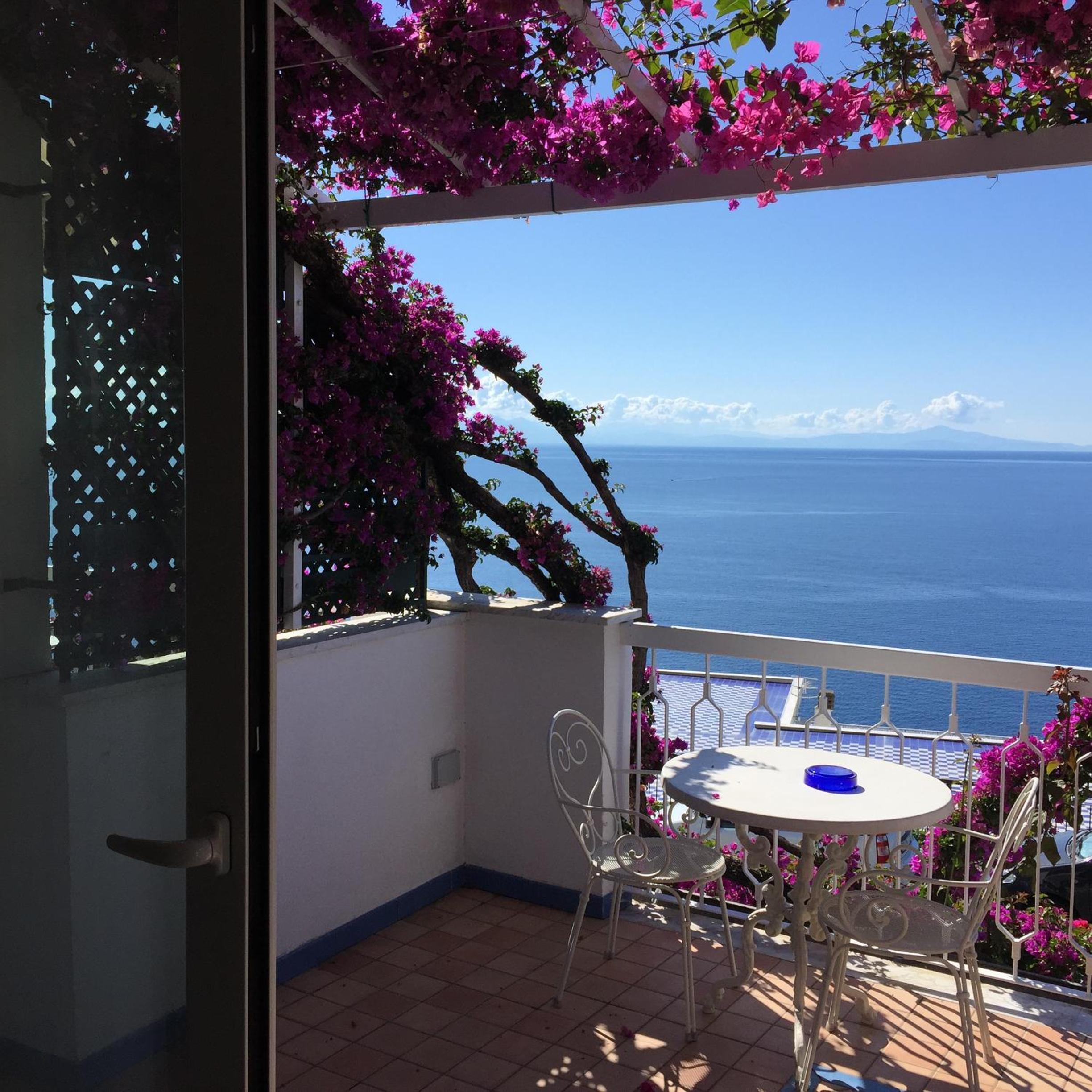 Superior Double Room with Sea View - Photo 17