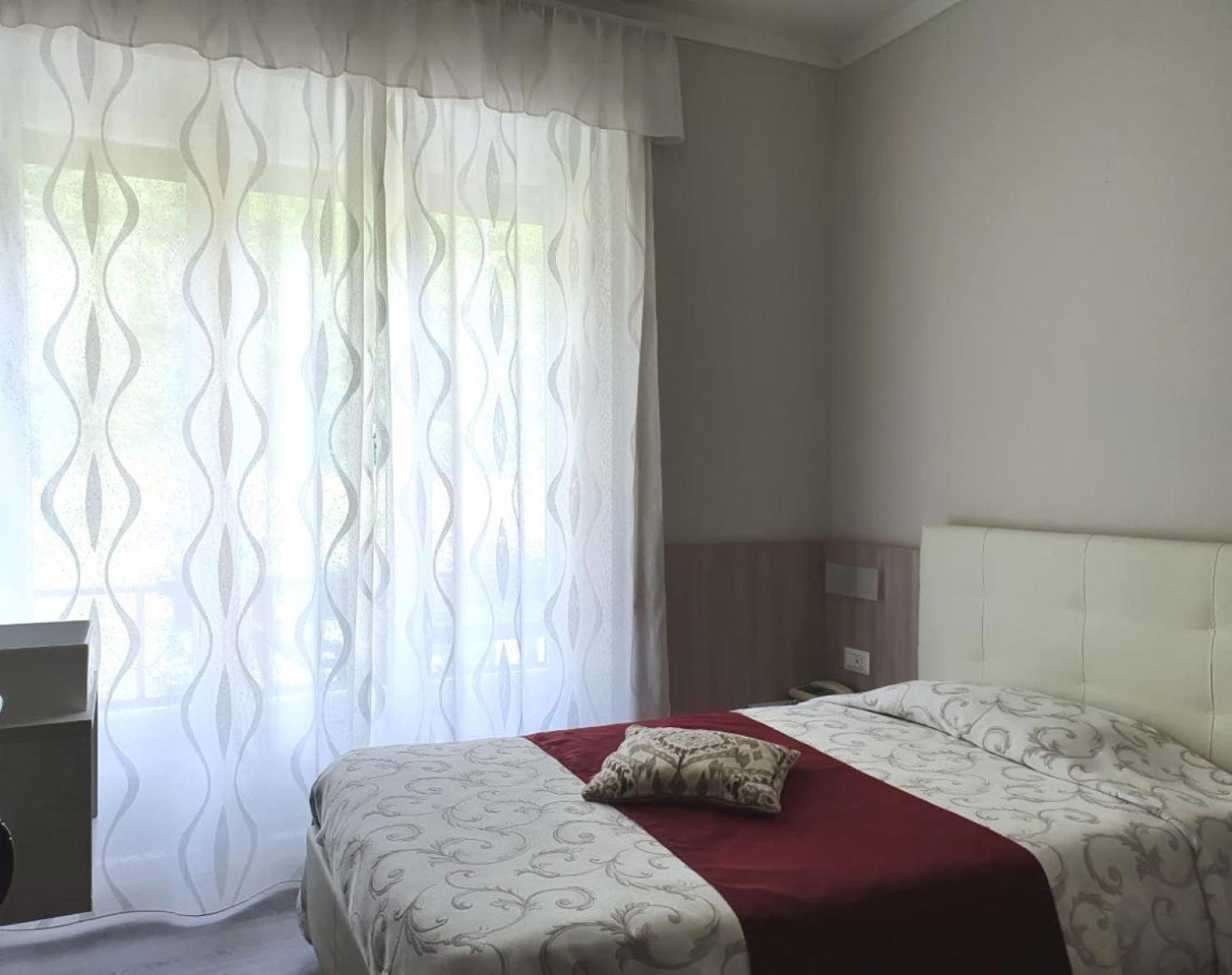 Single Room with Private External Bathroom photo 1