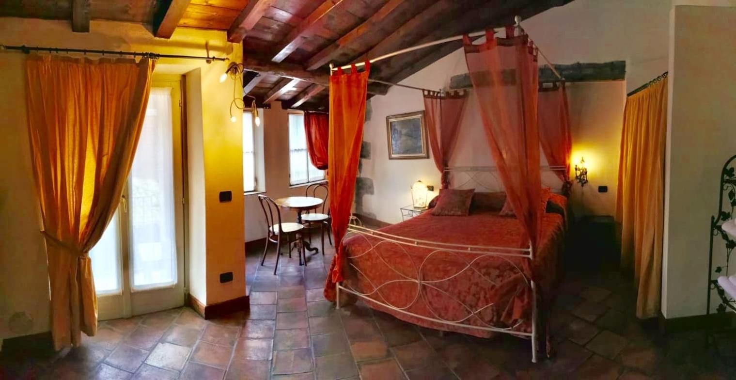 One-Bedroom Apartment with Balcony photo 1