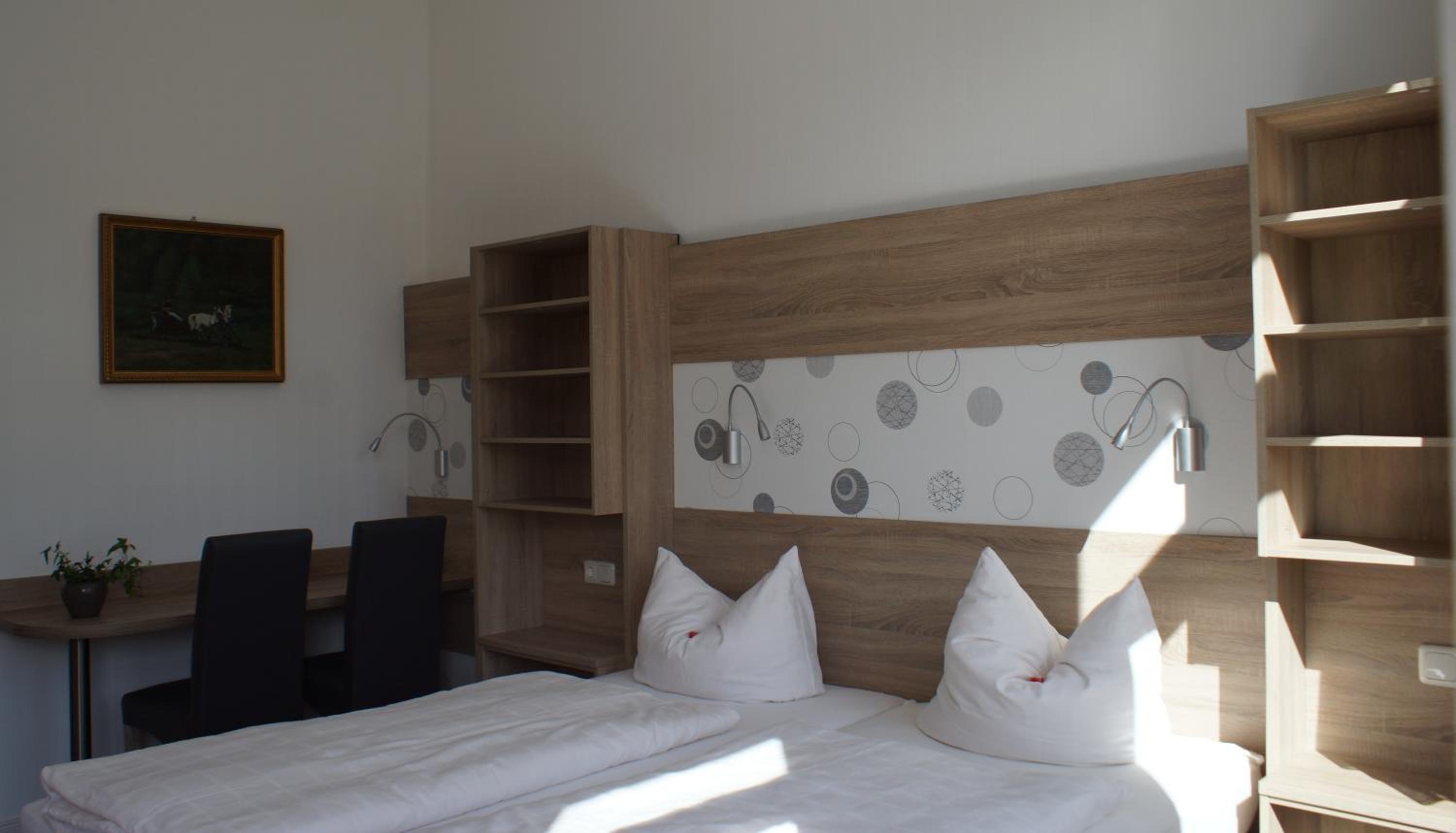 Double Room - Photo 5