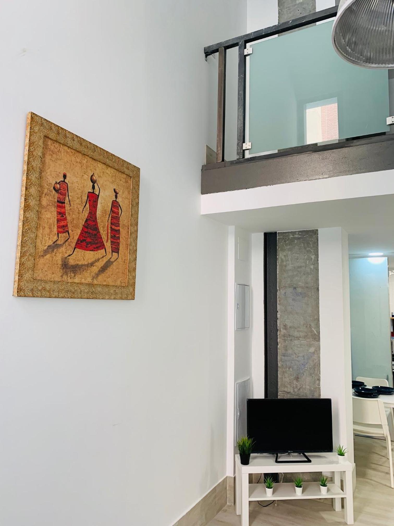One-Bedroom Loft - Photo 14