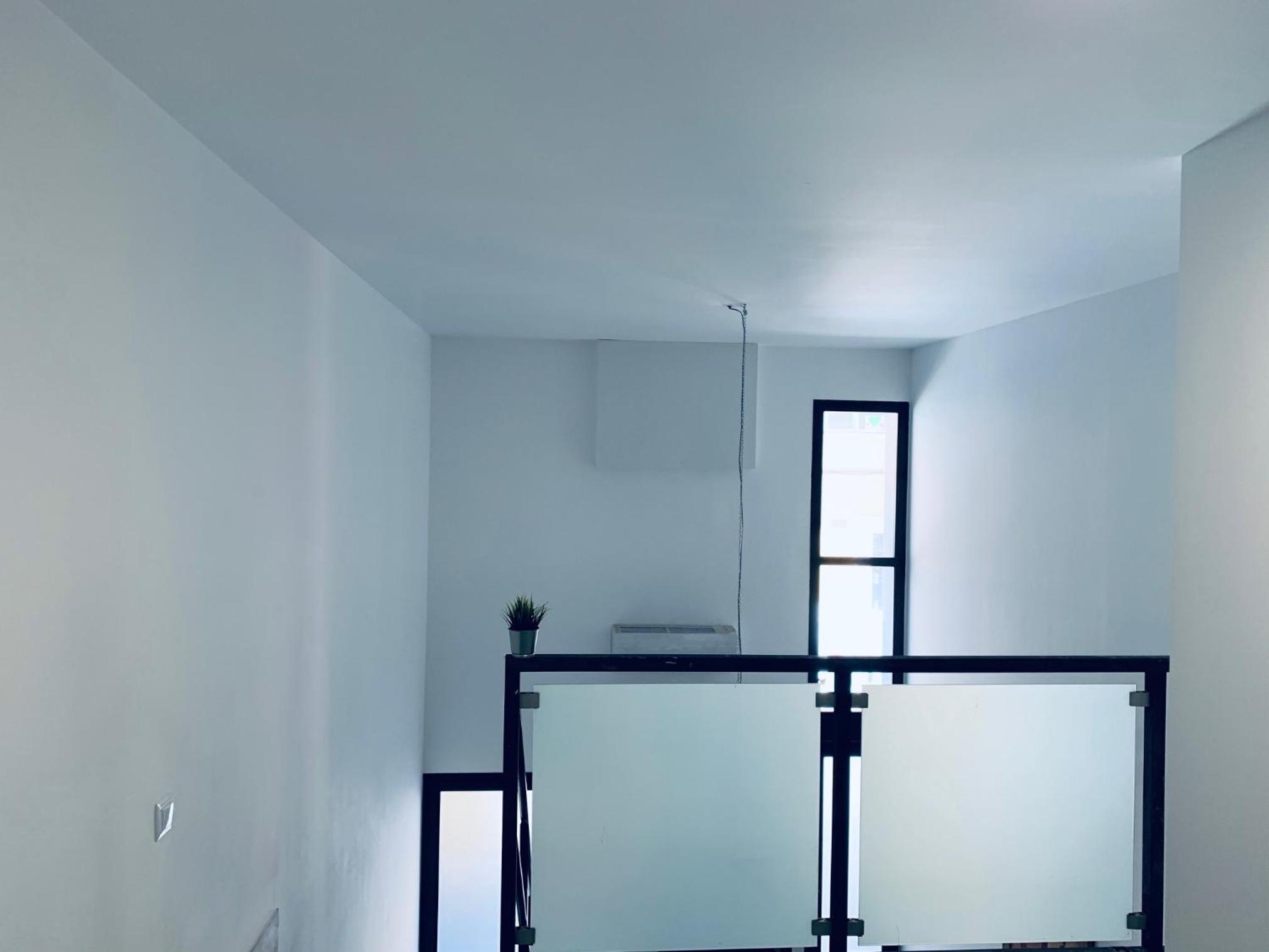 One-Bedroom Loft - Photo 8