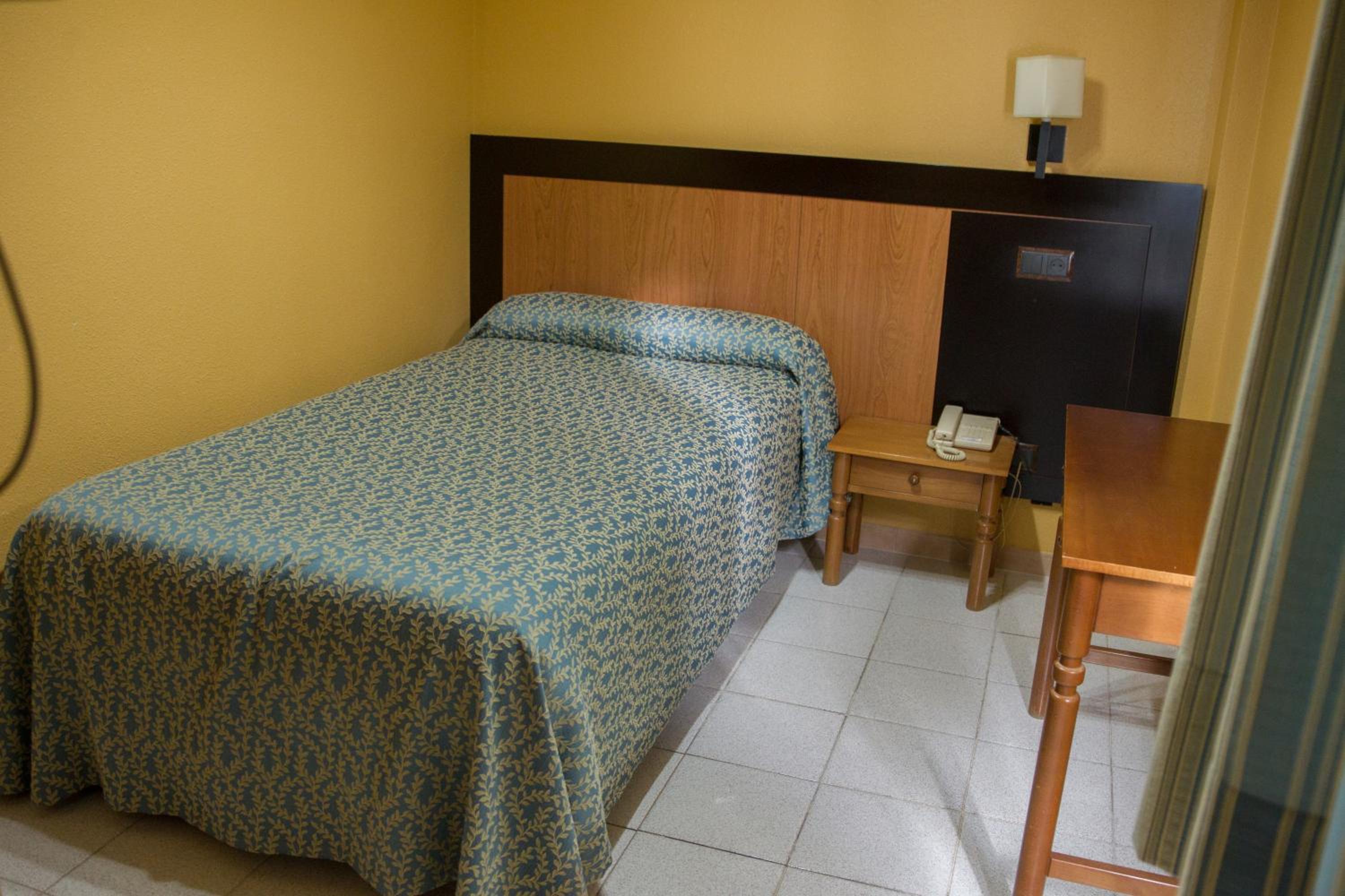 Single Room photo 3