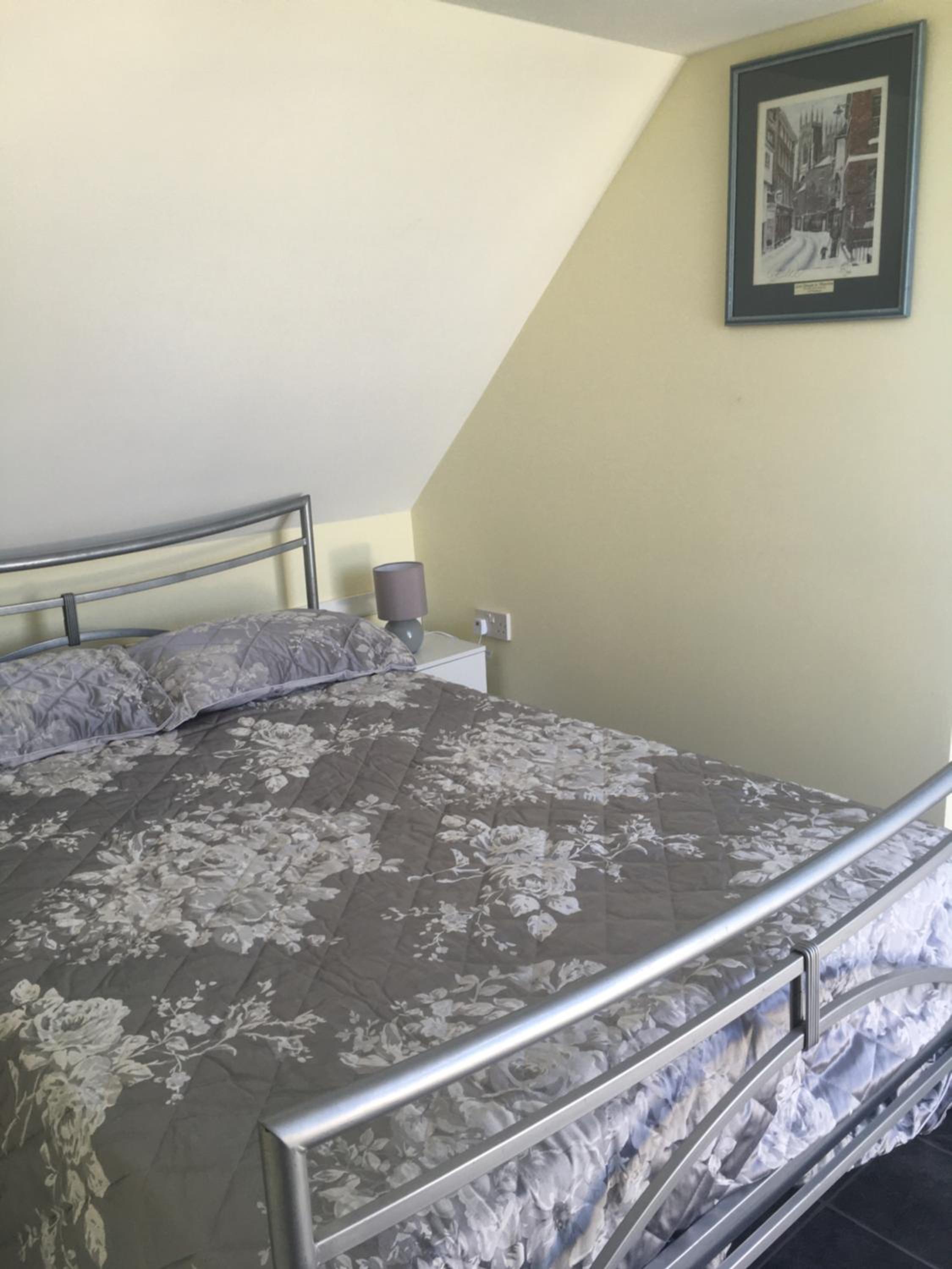 Double Room with Balcony - Photo 11