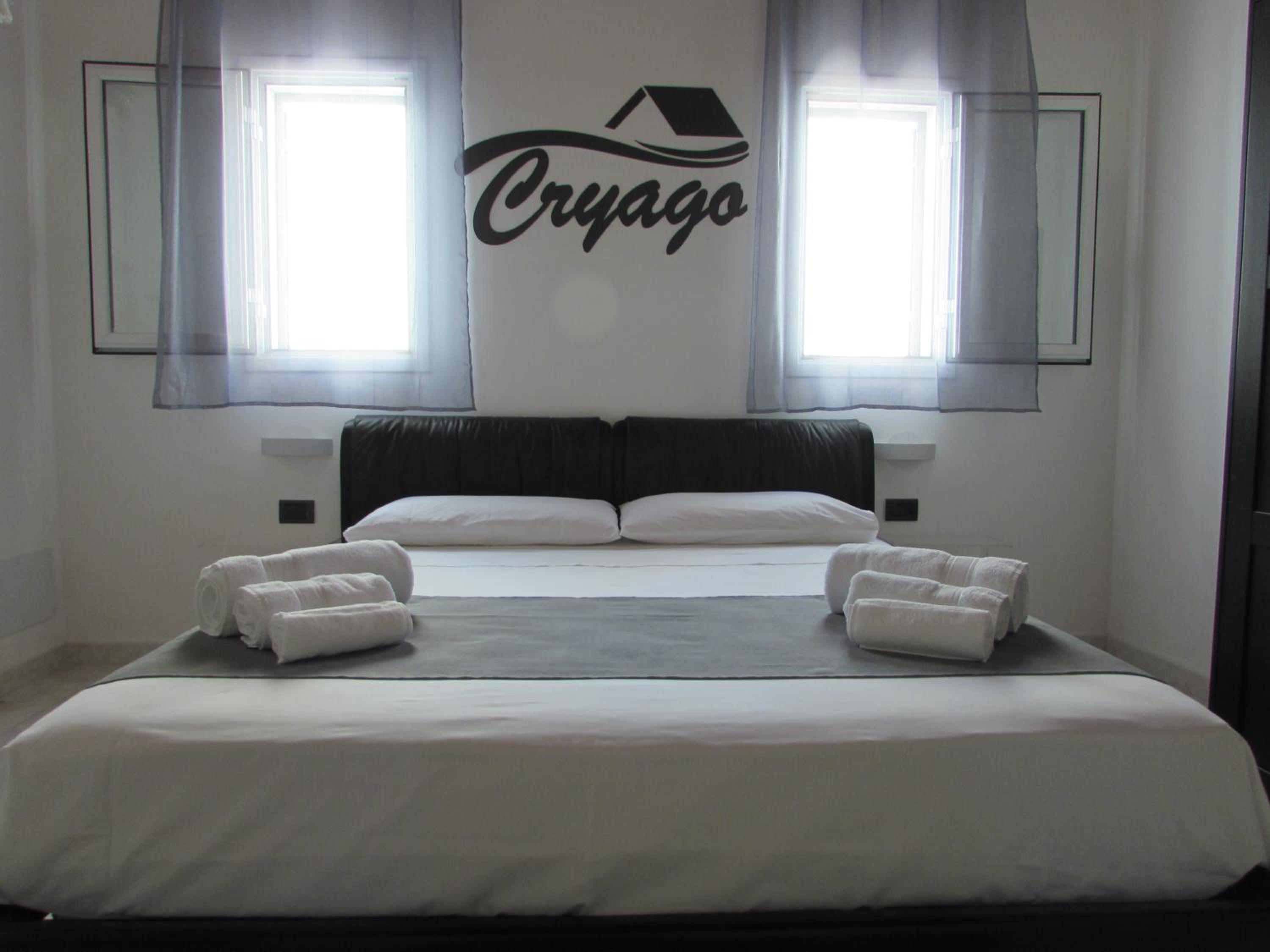 Standard Double Room - Photo 25