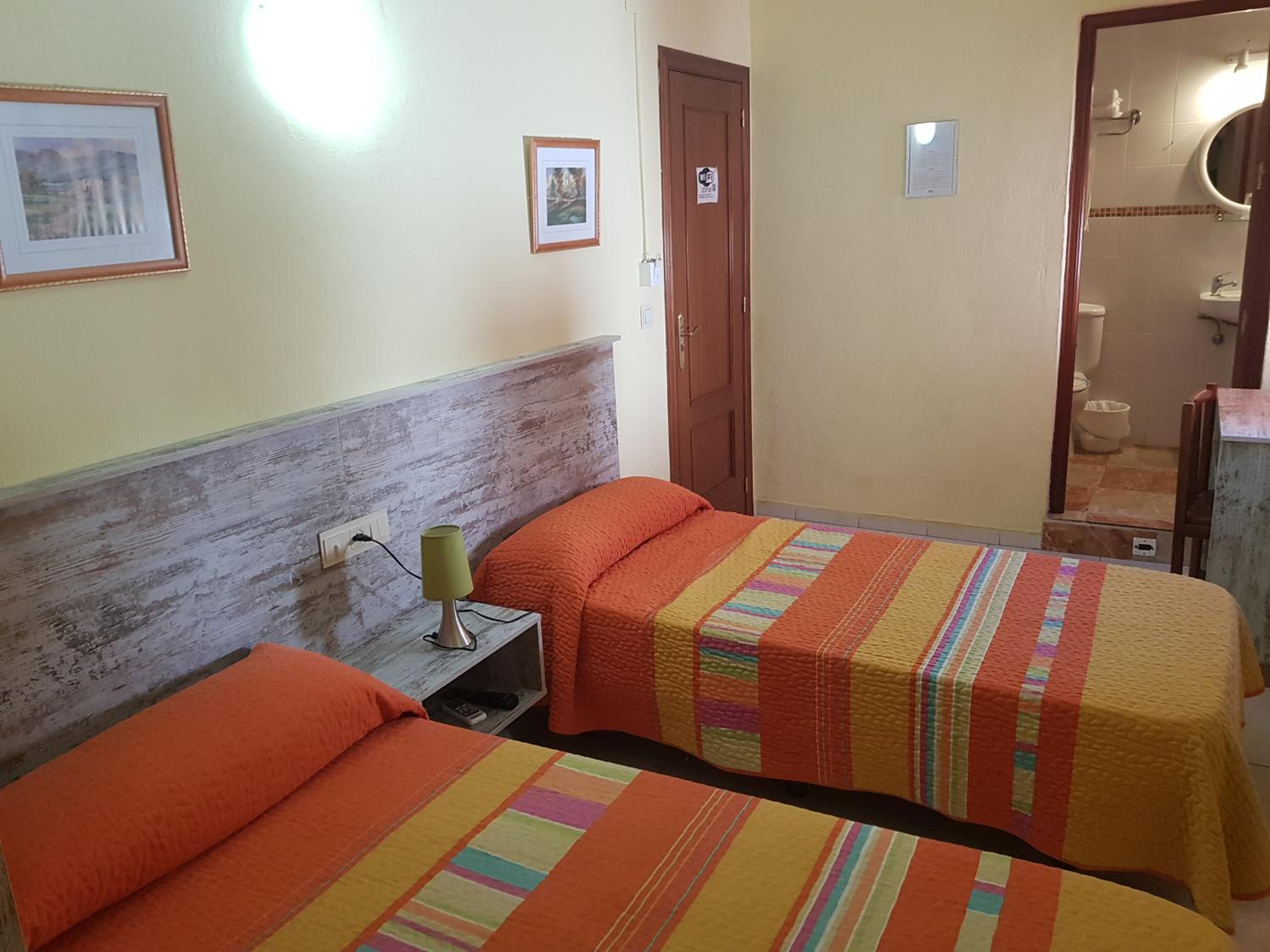 Habitación Doble con Baño Privado