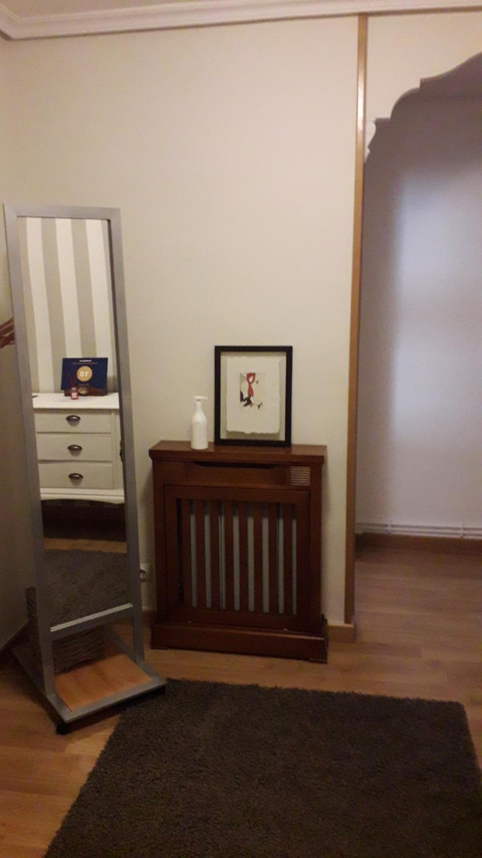 Three-Bedroom Apartment - Photo 4