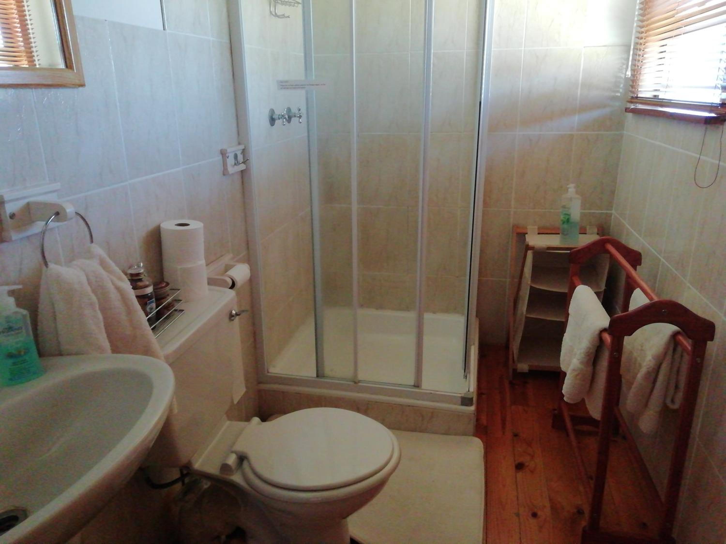 Deluxe Double Room (2 Adults + 1 Child) photo 2