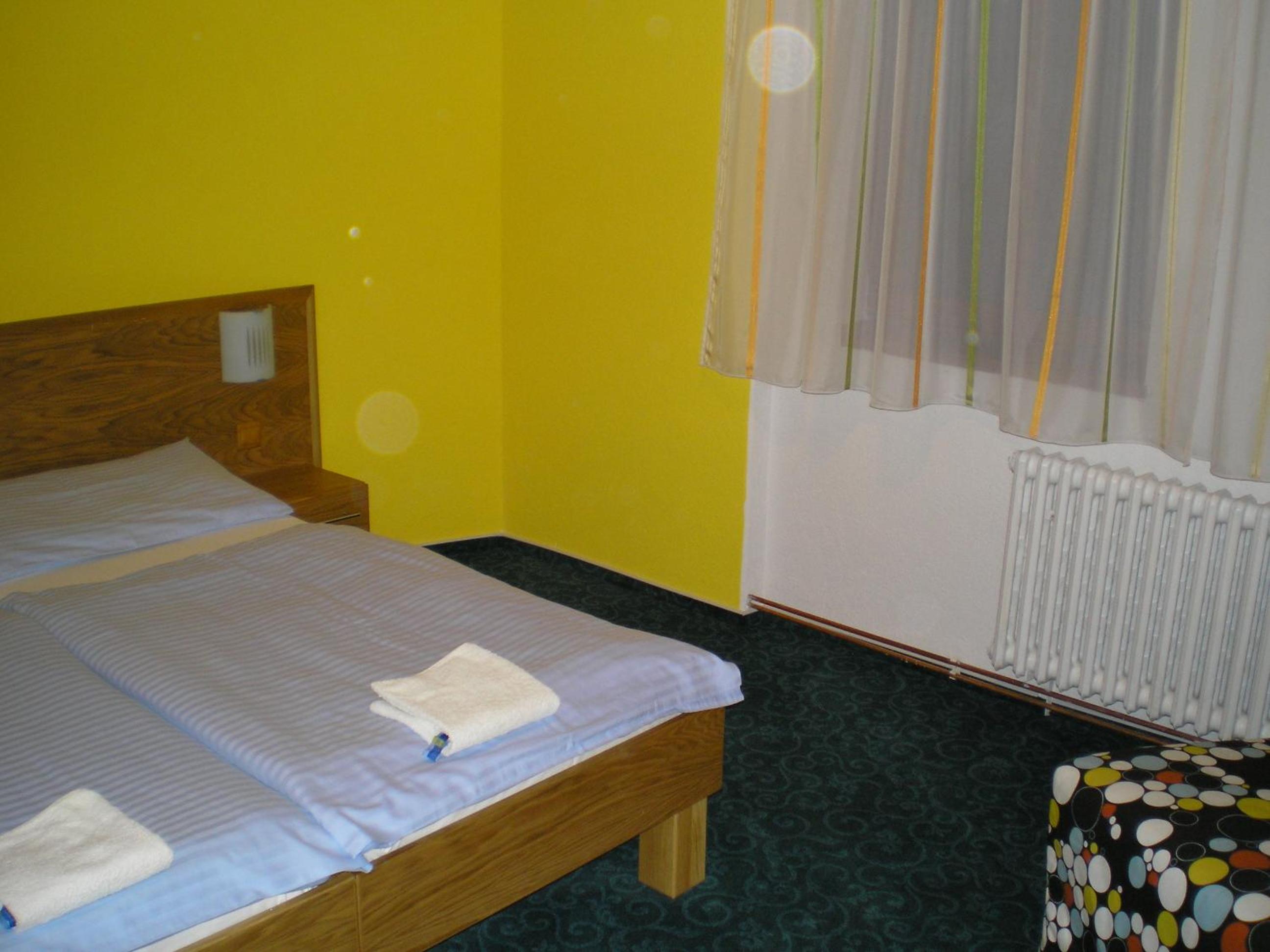 Standard Double or Twin Room photo 1