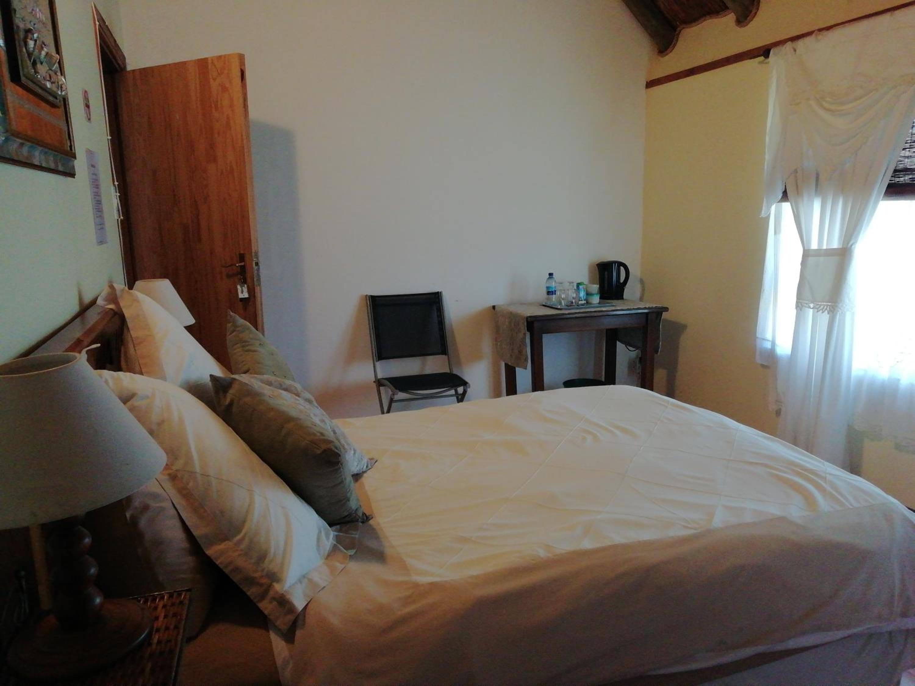 Deluxe Double Room with Shower photo 2