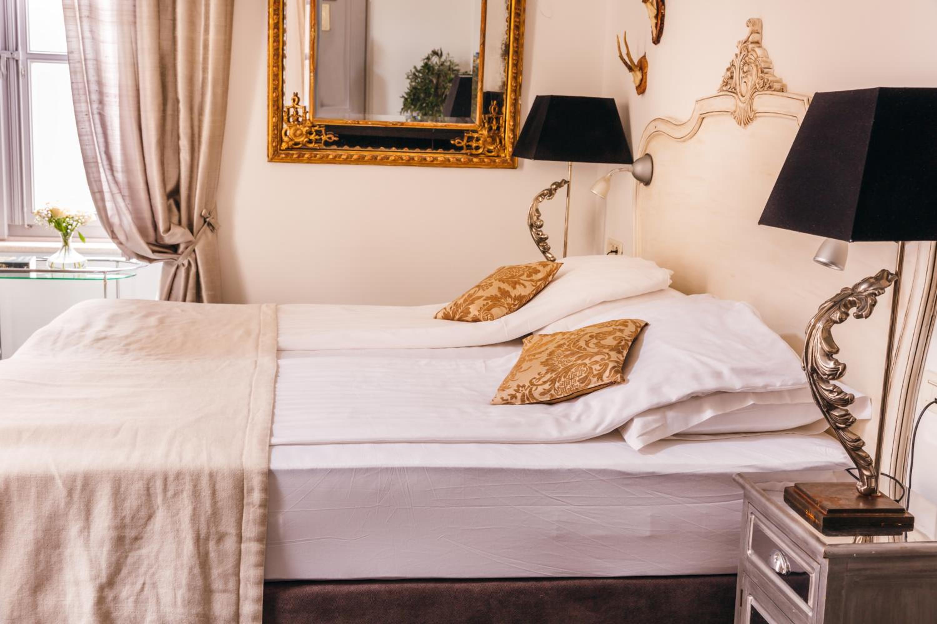 Superior King Room with Balcony