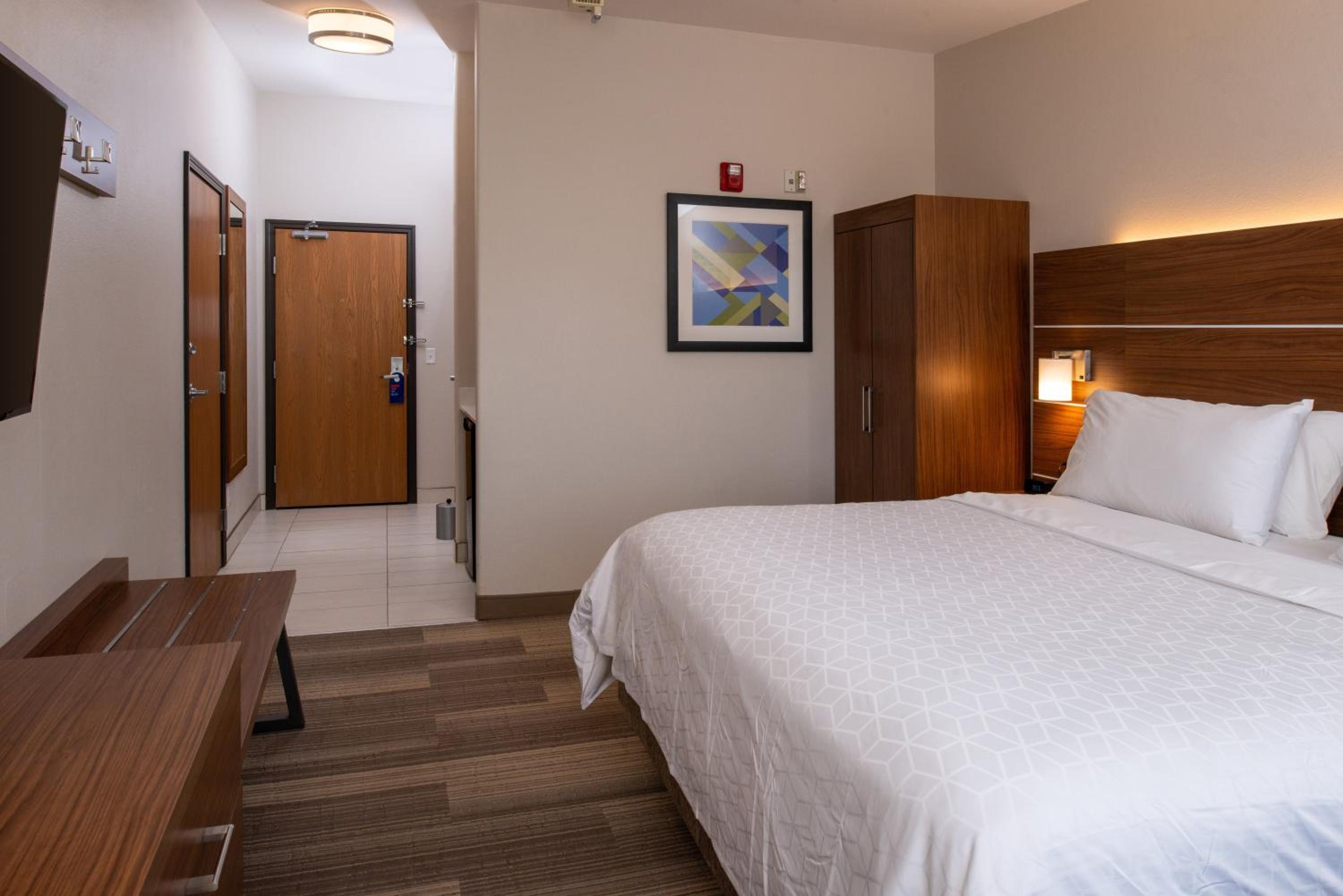 King Suite - Photo 5