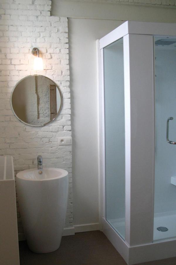 Standard Double Room with Private Shower  photo 3