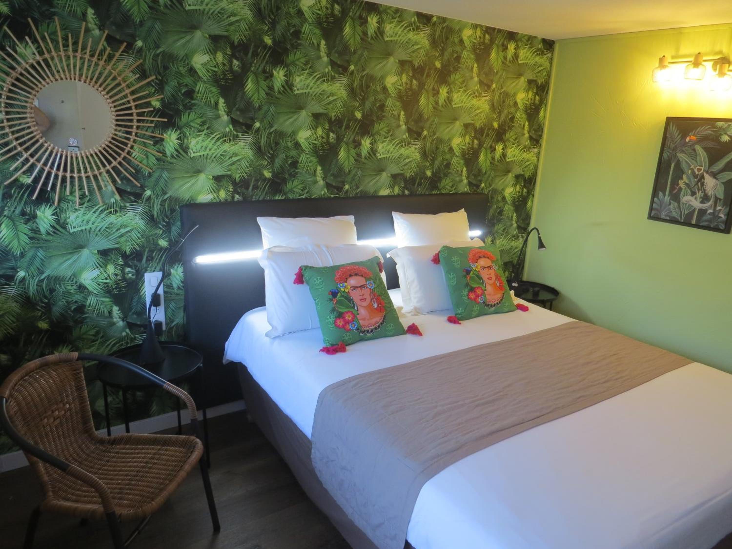 Double Room - Photo 11