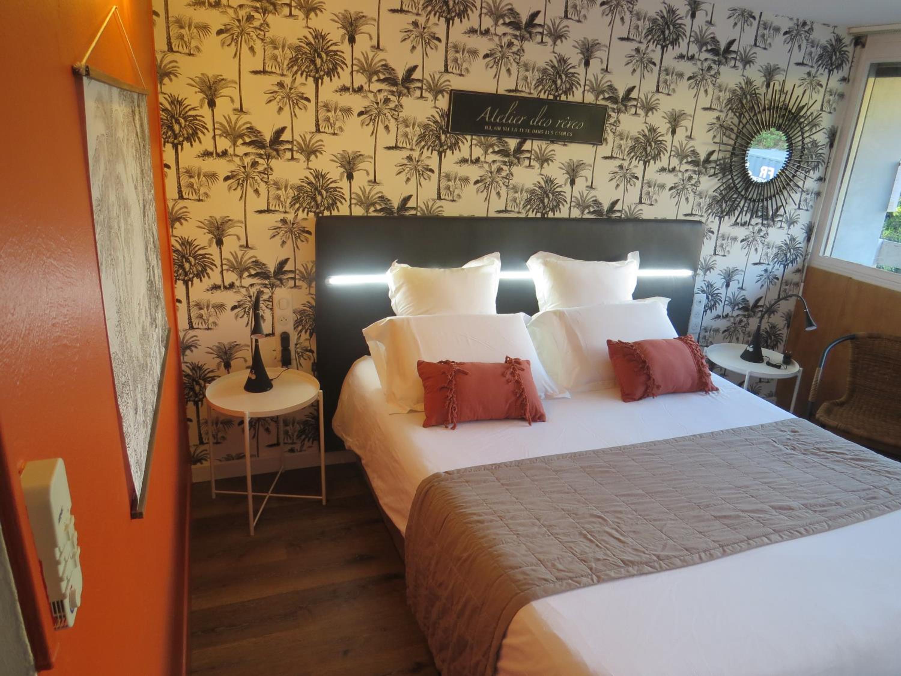 Double Room - Photo 13