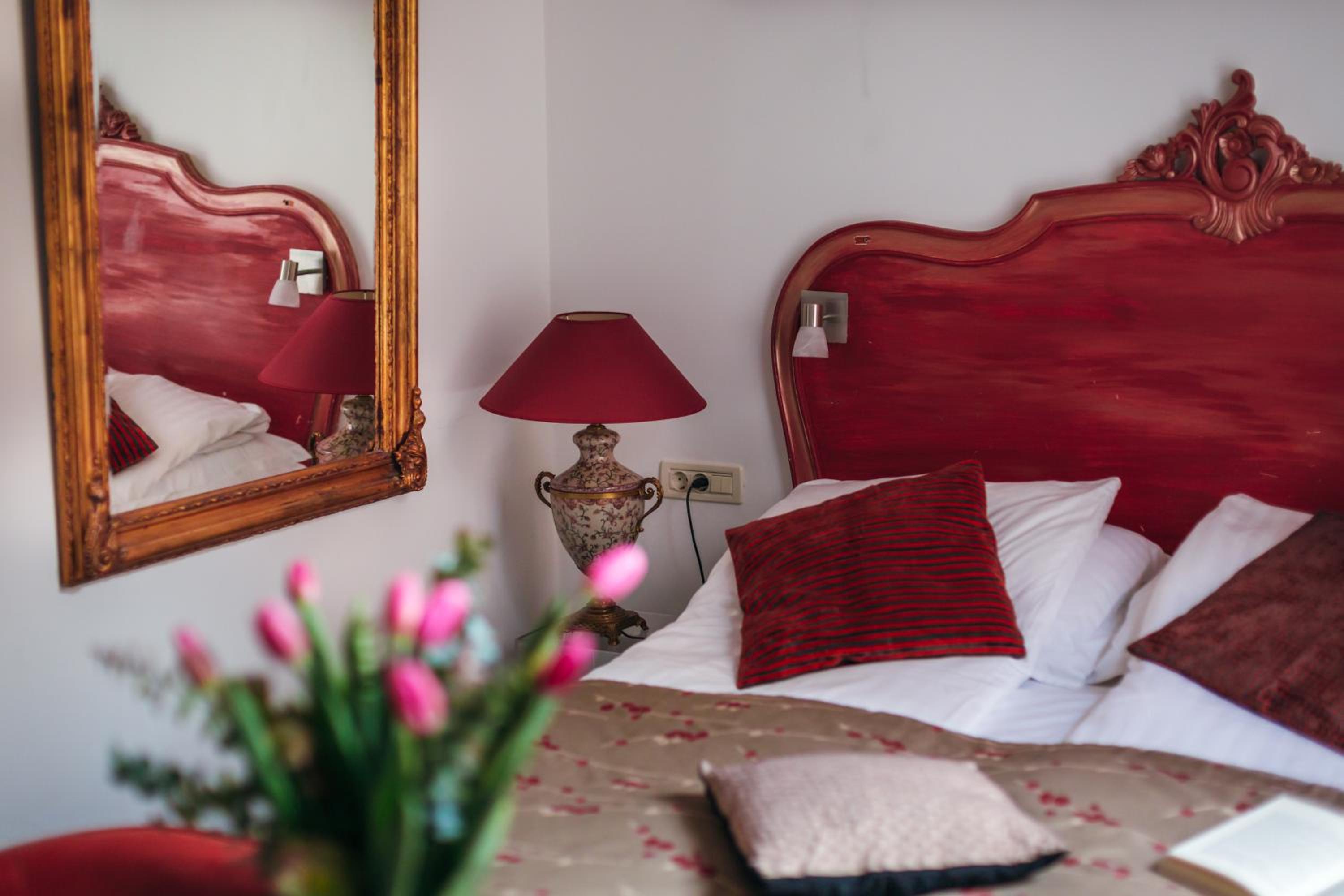 Comfort Double or Twin Room thumbnail 6