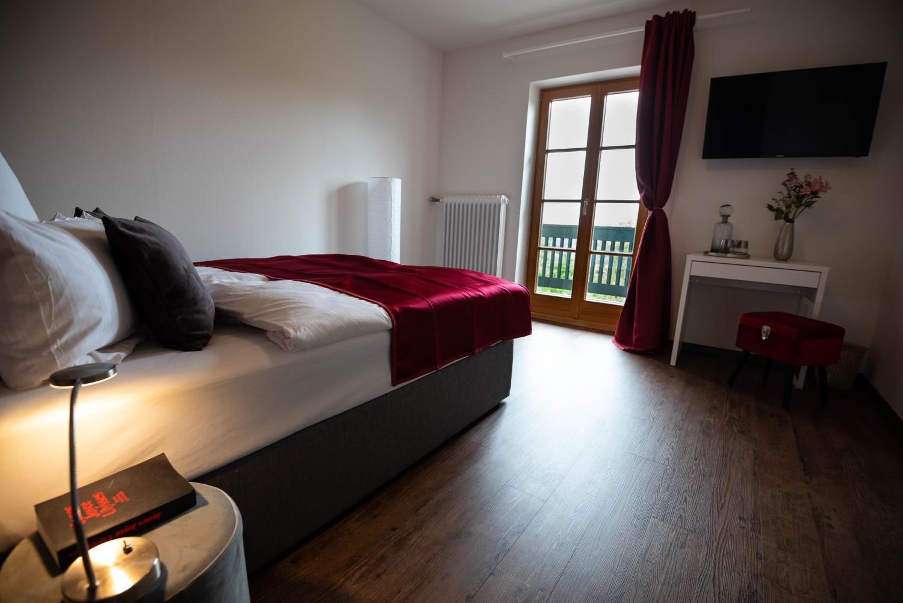 Double Room - Photo 3