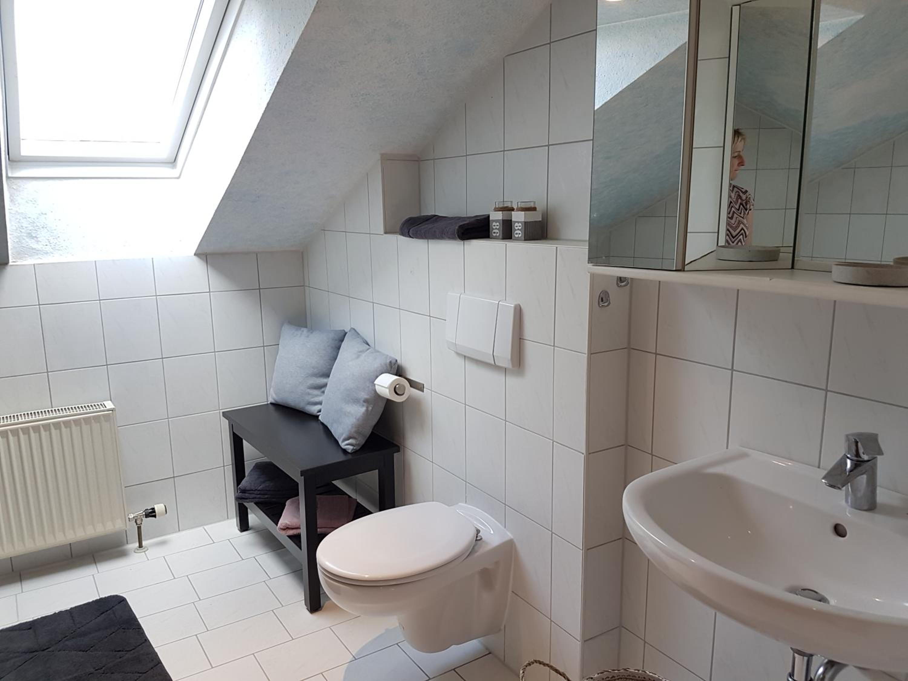 One-Bedroom Apartment - Photo 4