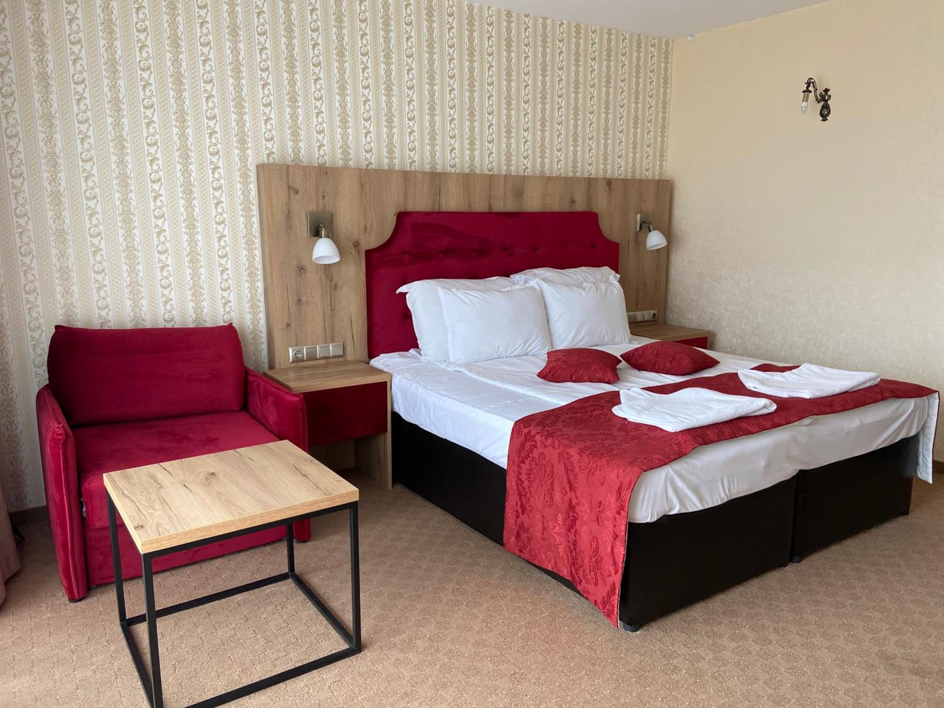 Deluxe Double Room - Photo 3