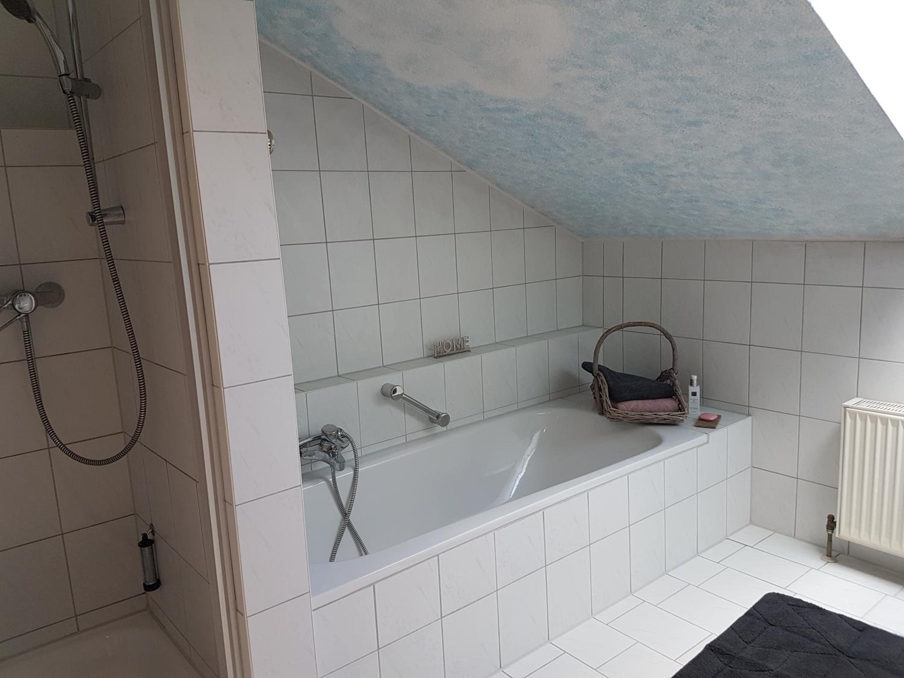 One-Bedroom Apartment - Photo 5