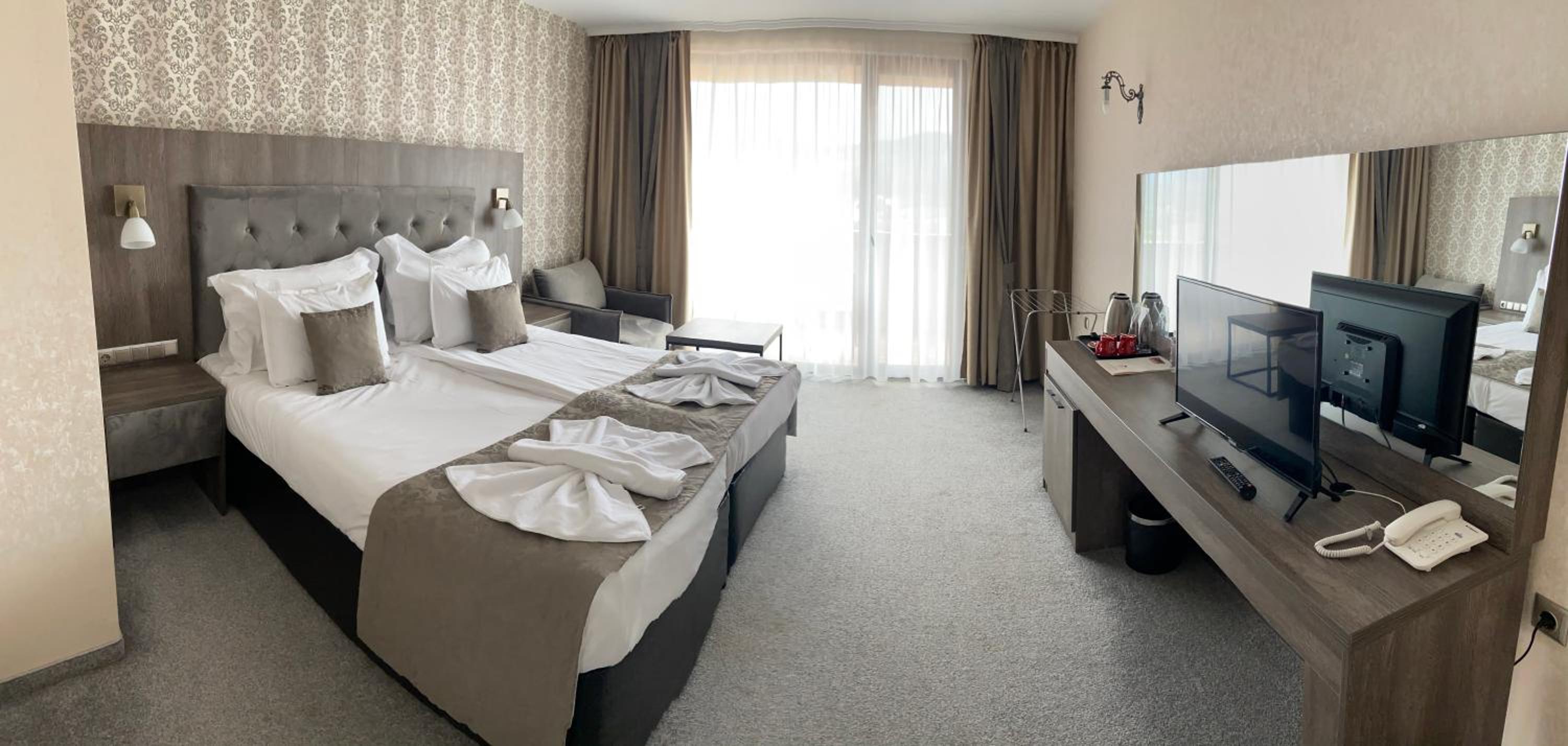 Deluxe Double Room - Photo 6