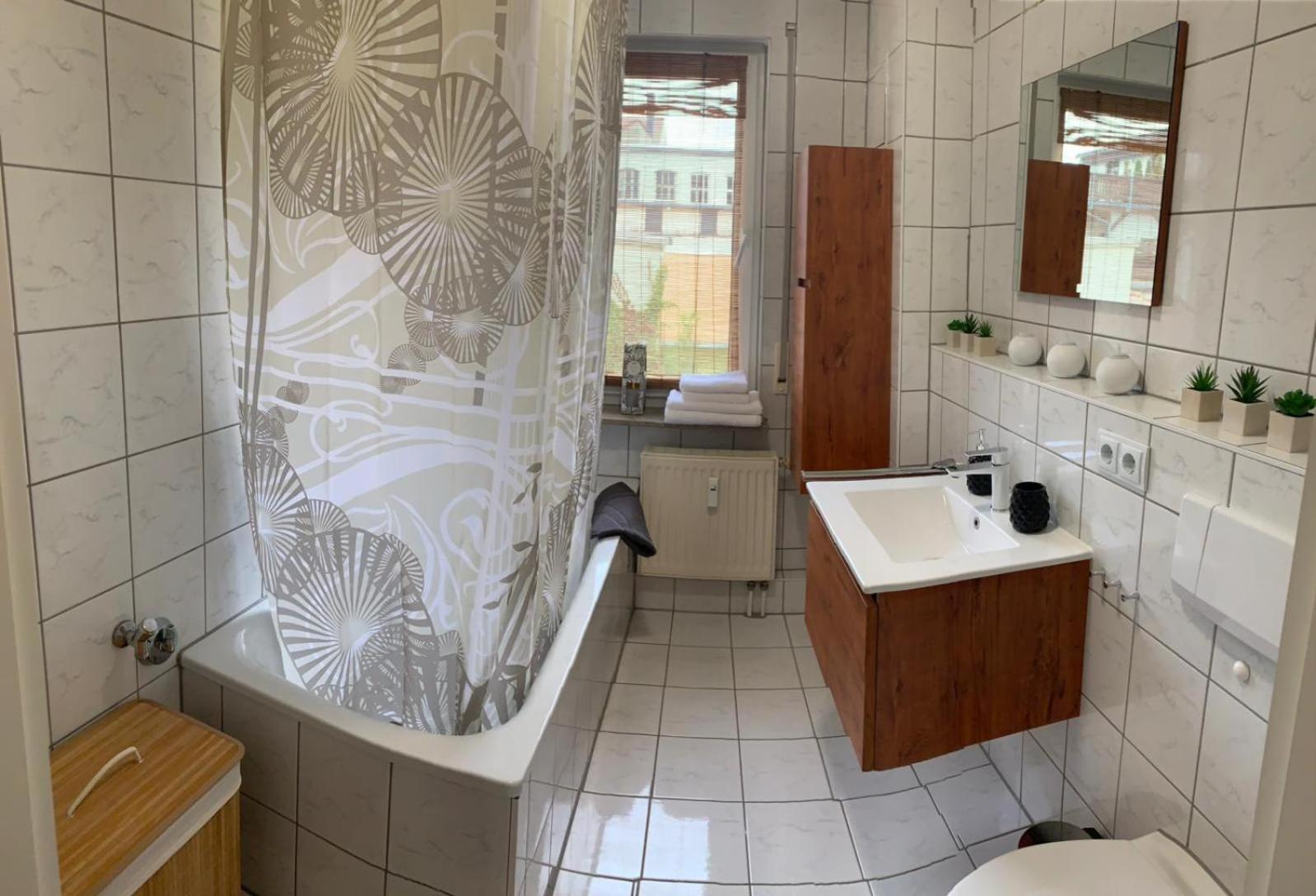 One-Bedroom Apartment - Photo 13
