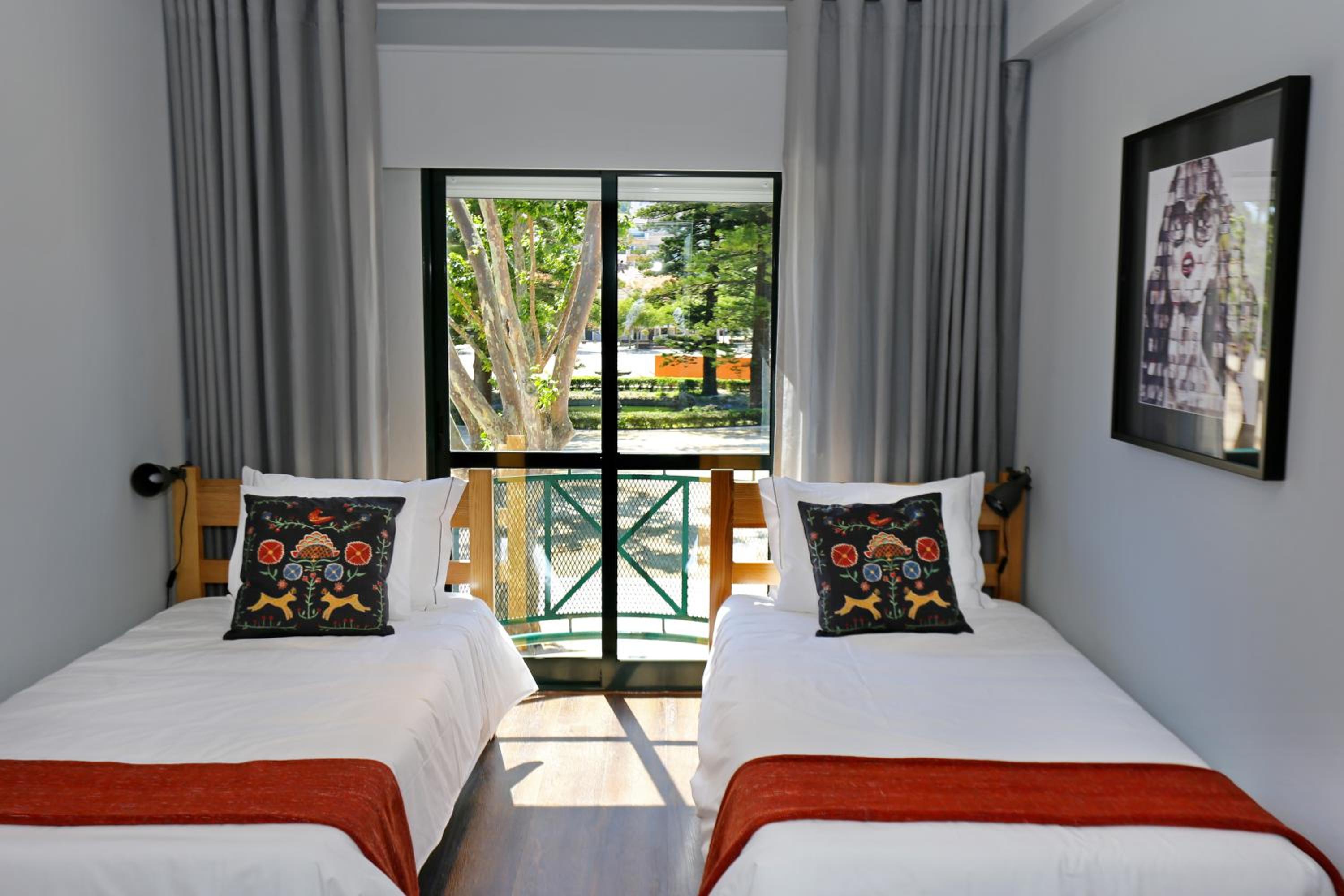 Standard Twin Room with Shared Bathroom