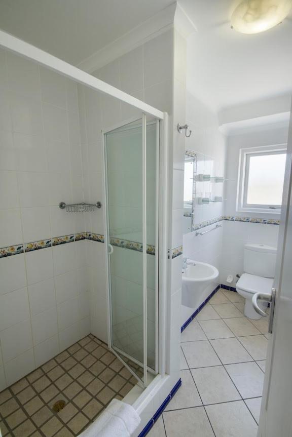 Two-Bedroom Apartment - Photo 12