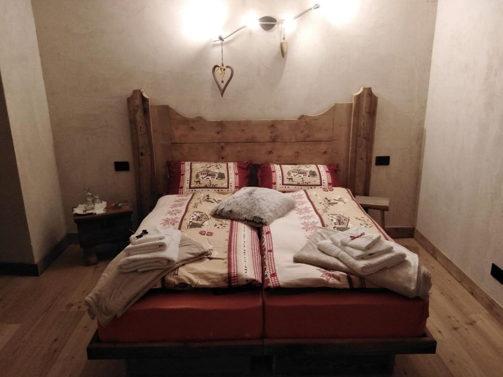 Double or Twin Room with Private Bathroom - Photo 1