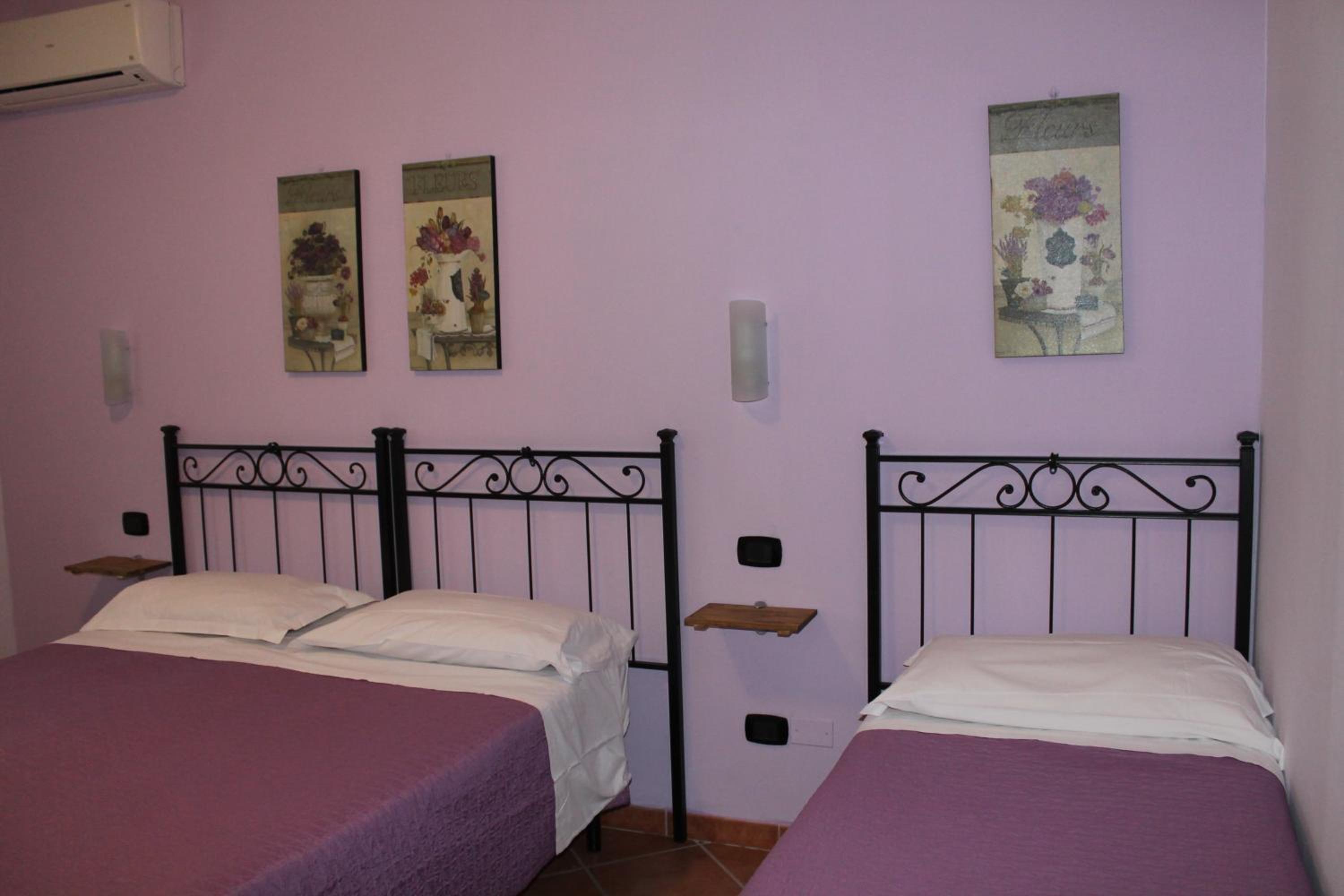 Triple Room photo 2