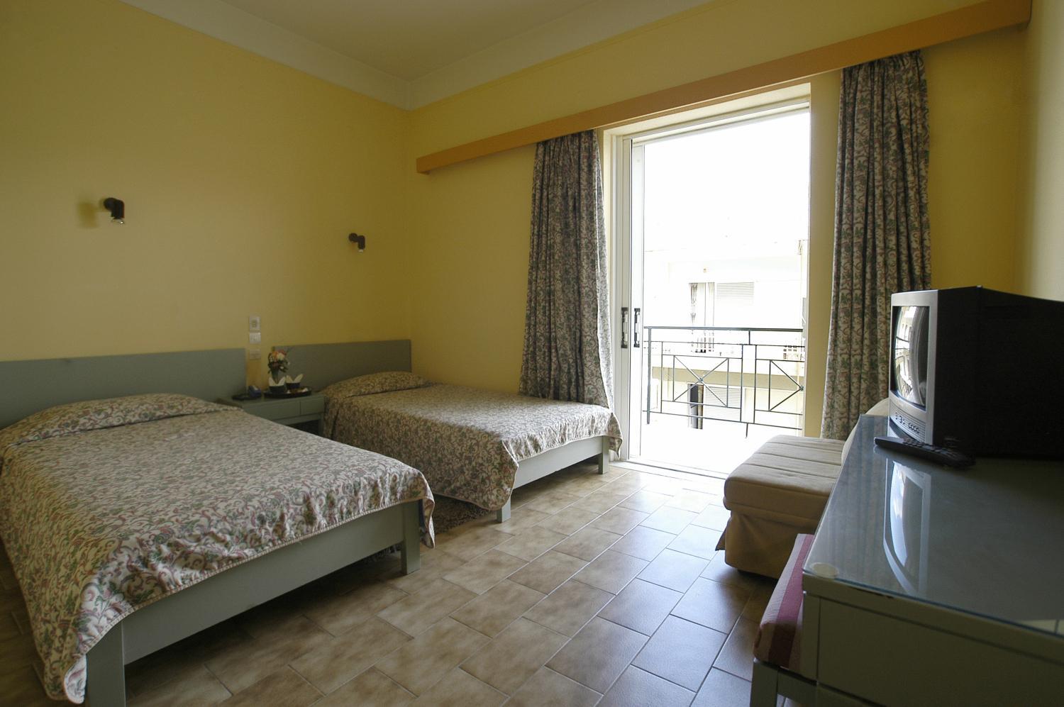 Triple Room