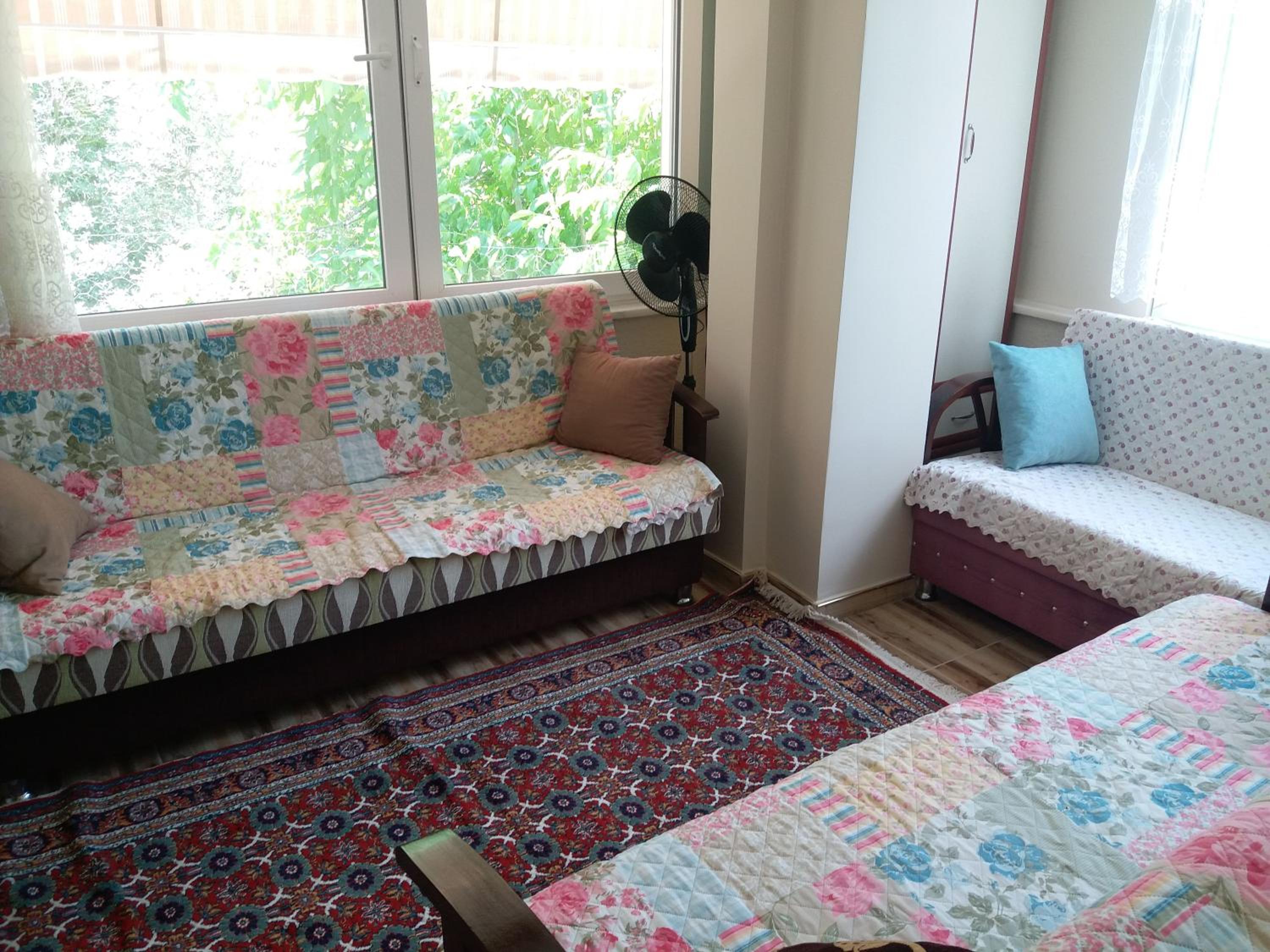 Family Room with Private Bathroom photo 1