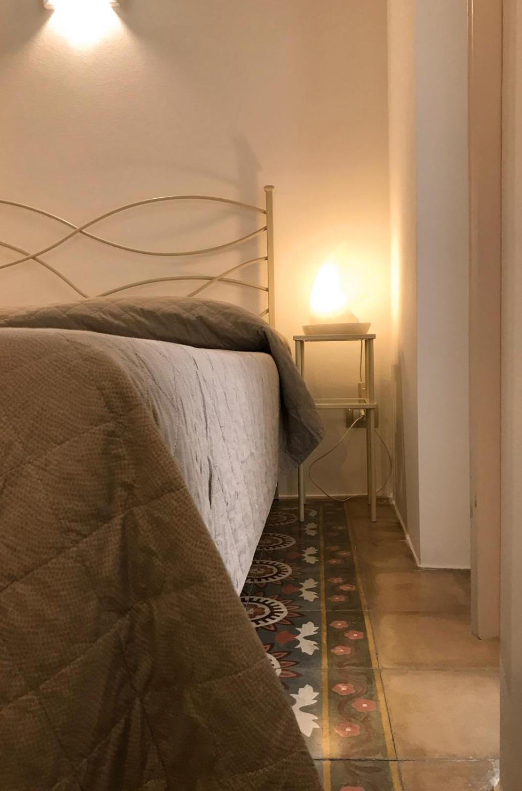 Large Double Room - First Floor photo 1