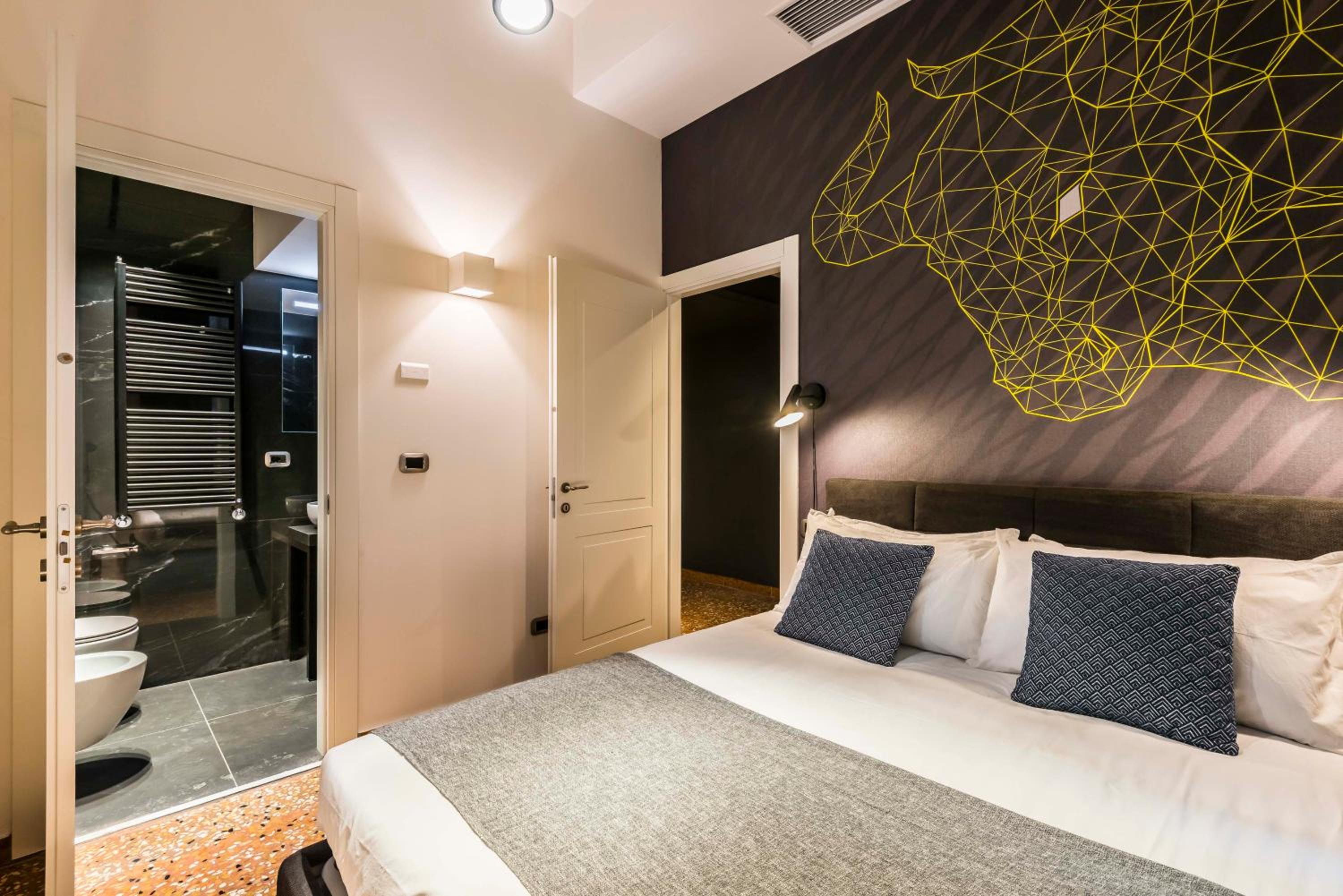 Two-Bedroom Apartment - Photo 9