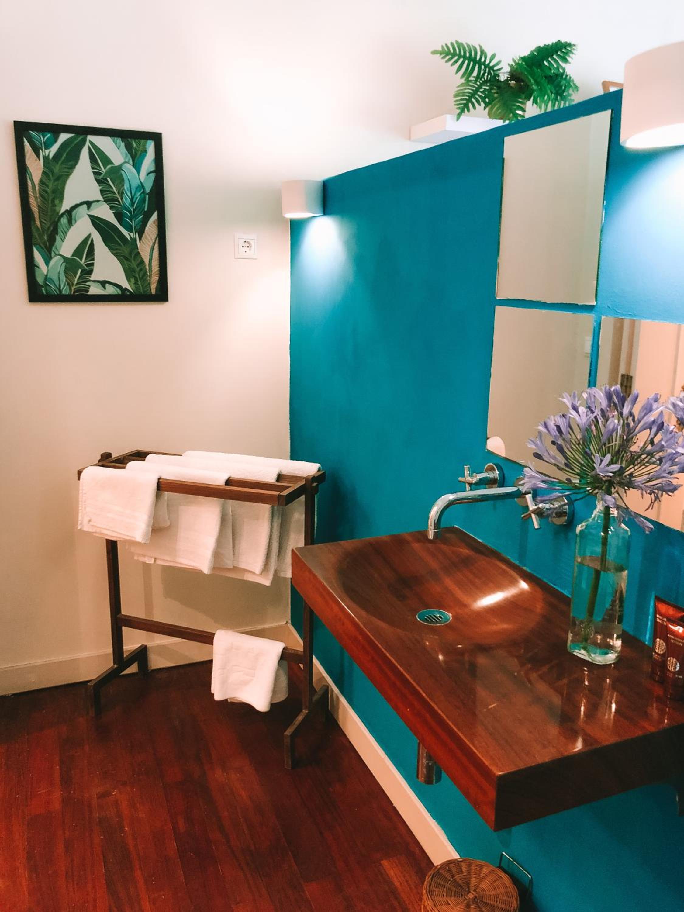 Standard Suite - Photo 2