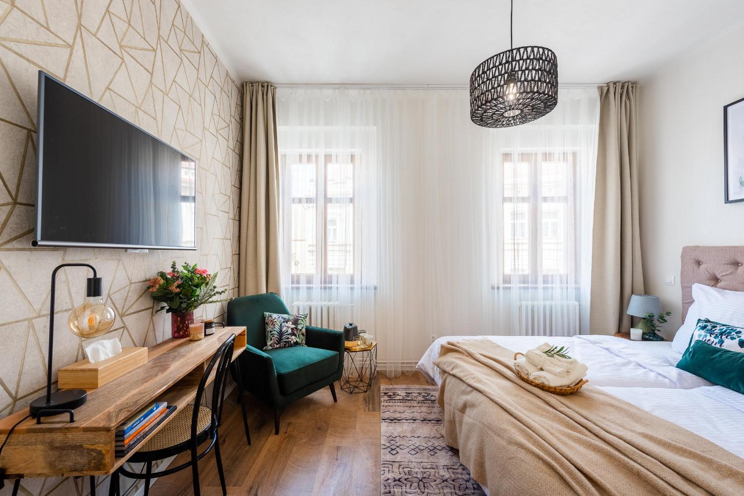 Double or Twin Room with Private Bathroom photo 3