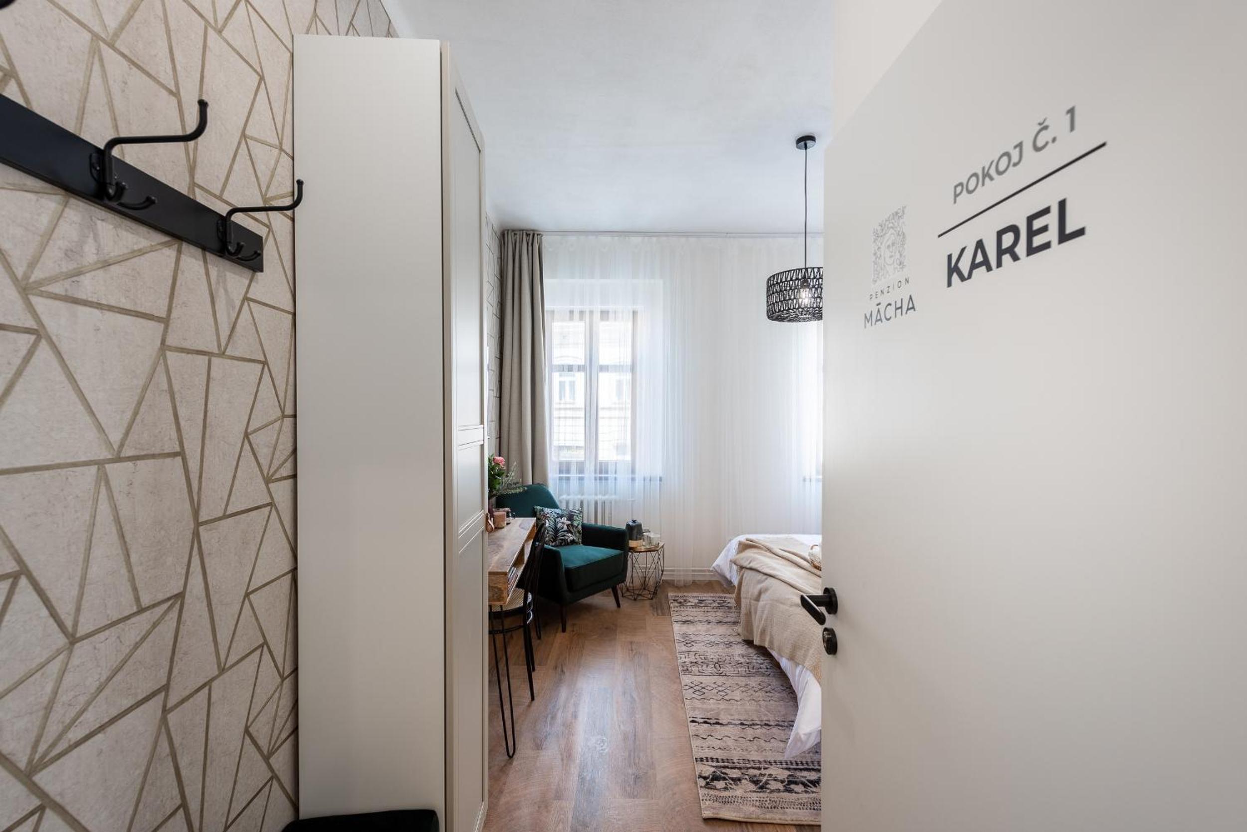 Double or Twin Room with Private Bathroom photo 2