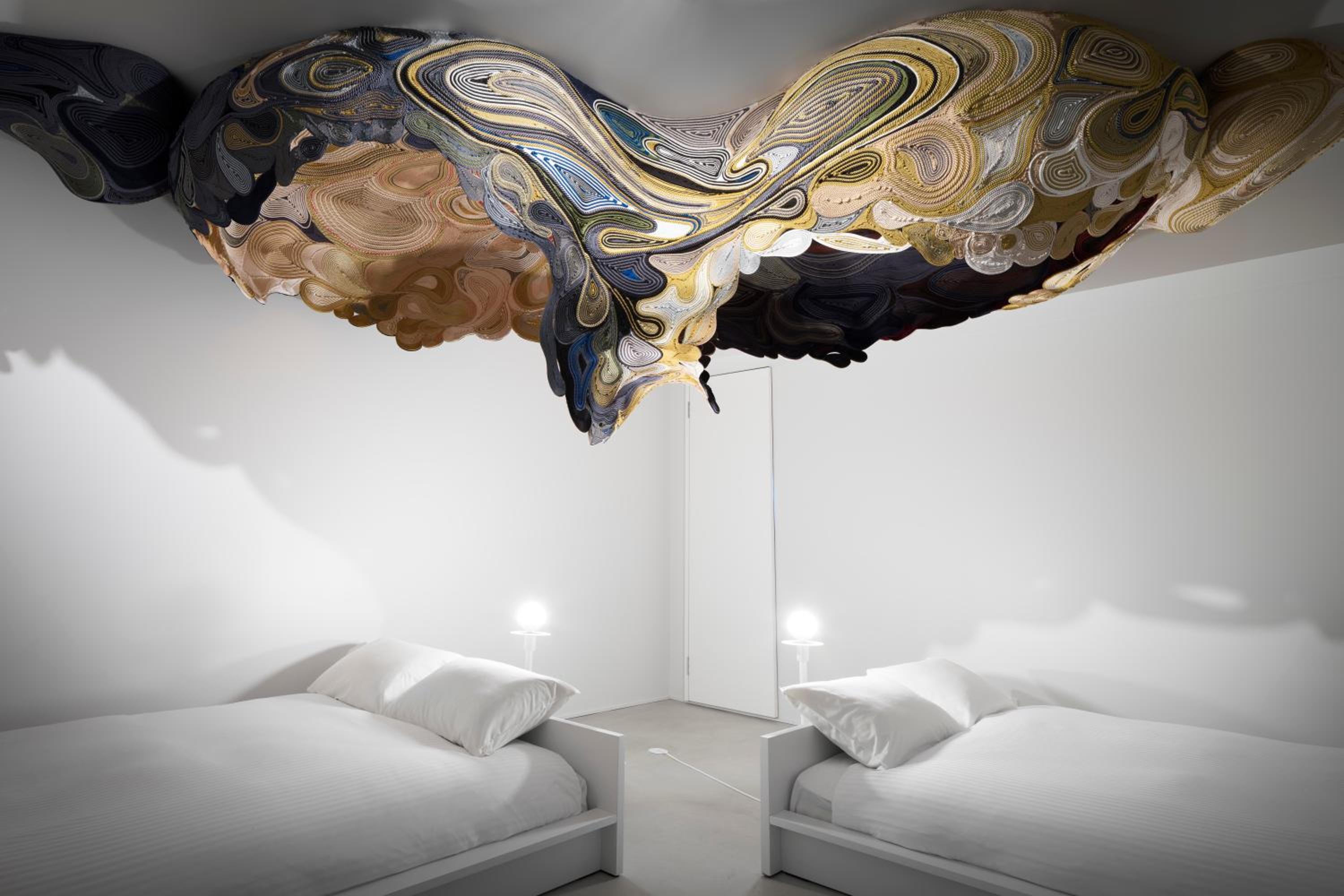 Sculpture to Dream to “Double Dreams” by Sato Sugamoto - Photo 1
