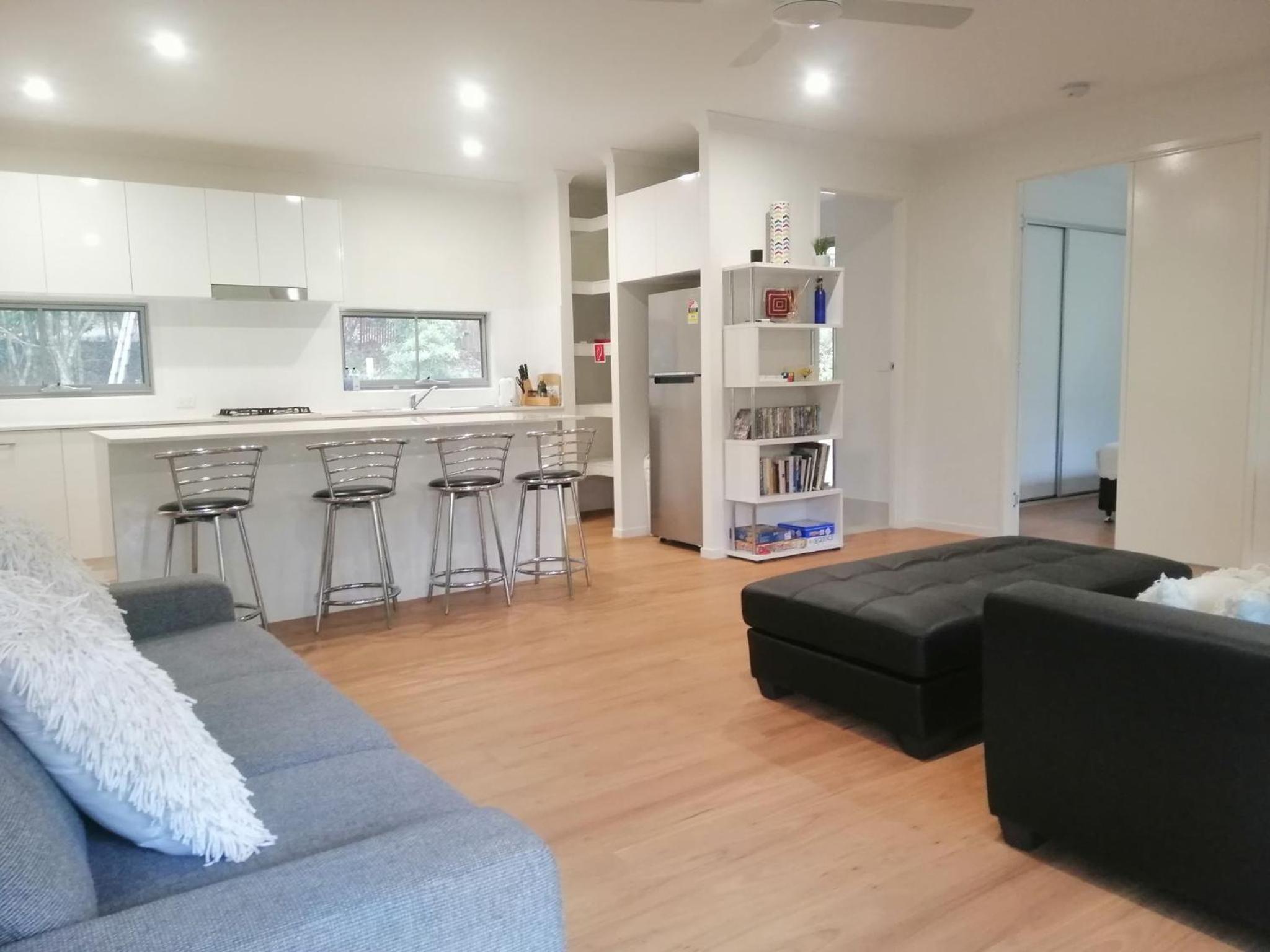 Two-Bedroom House - Photo 12